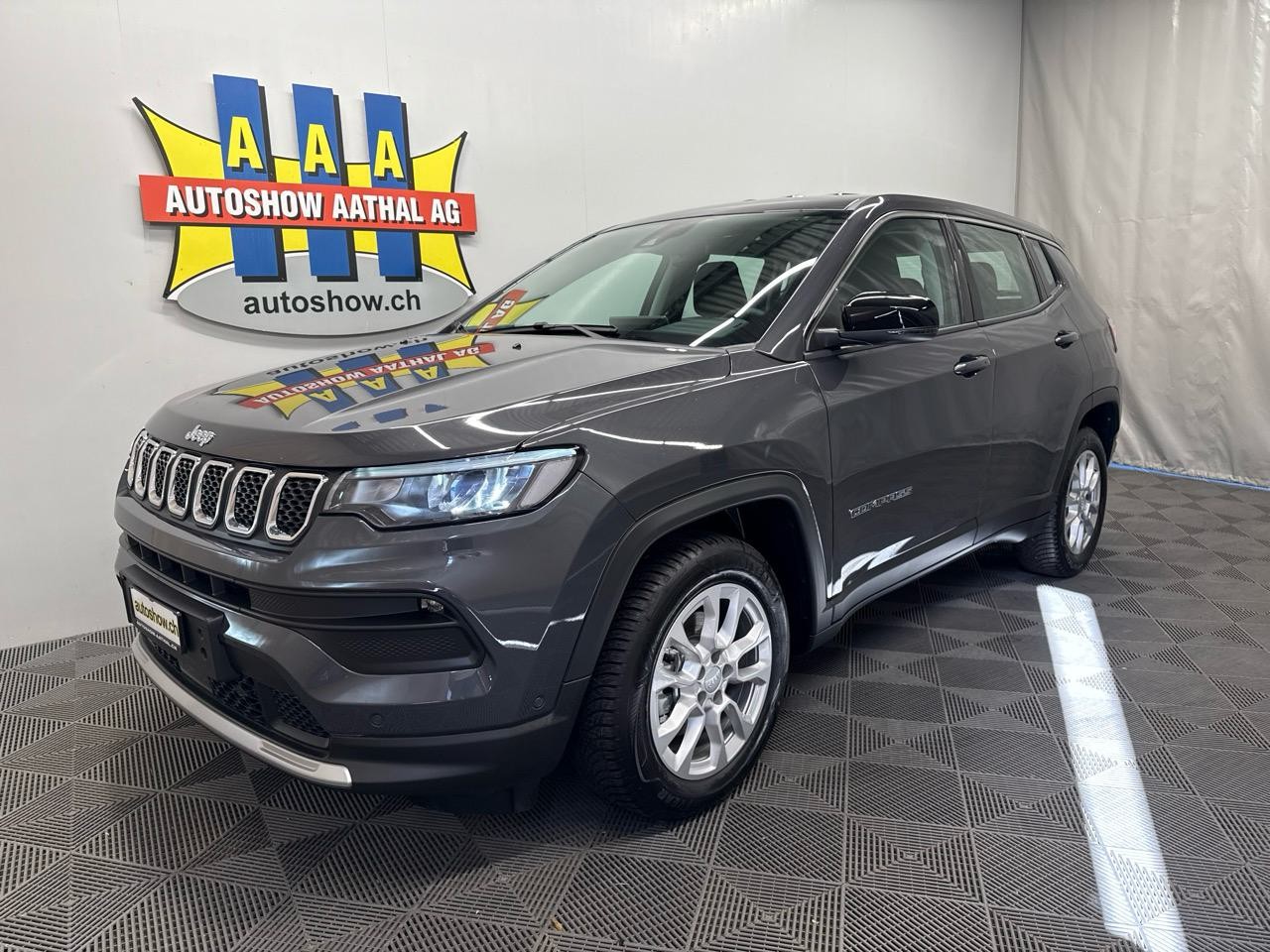 JEEP Compass 4x2 1.5 T MHEV Altitude-image-0