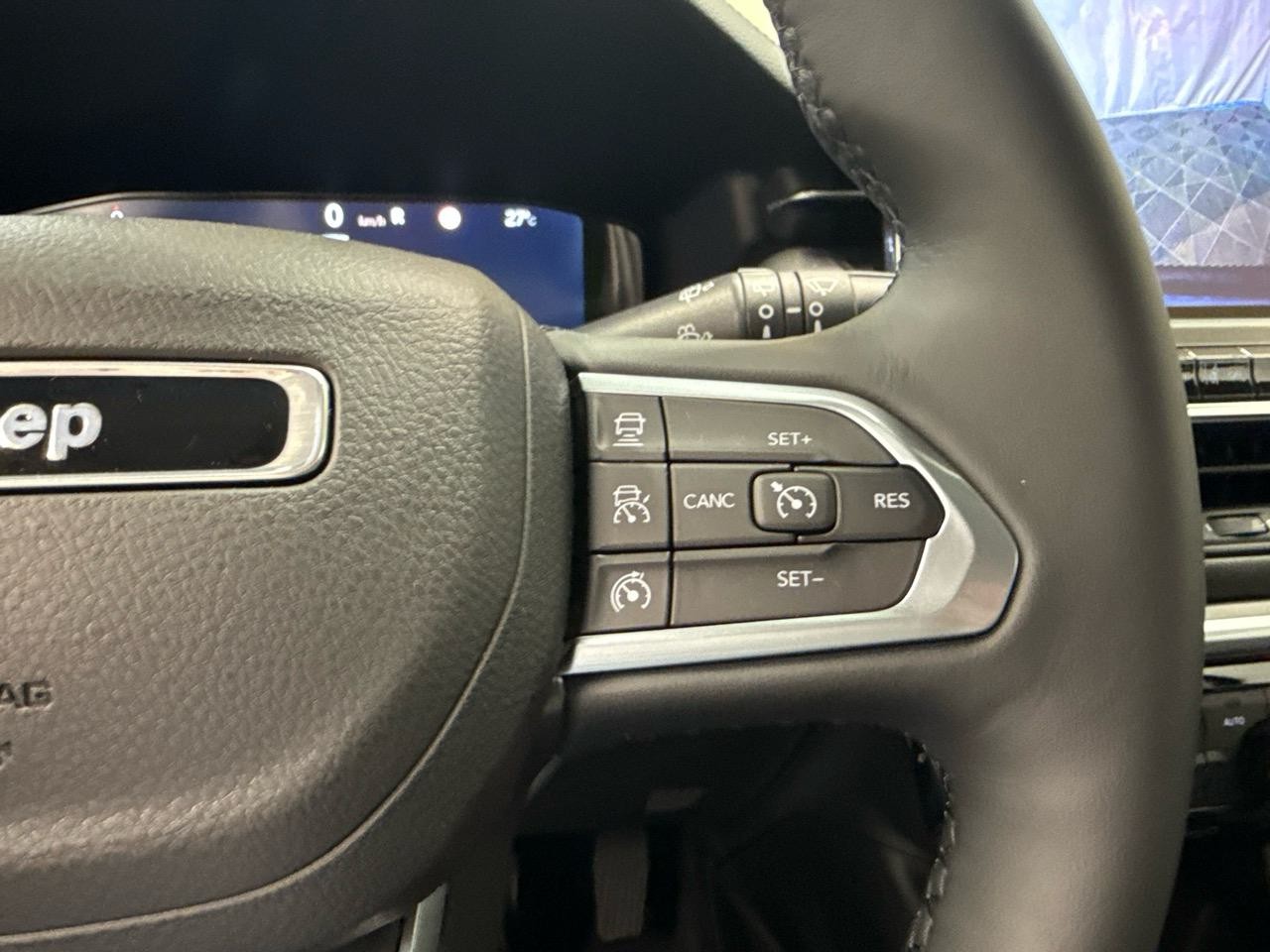 JEEP Compass 4x2 1.5 T MHEV Altitude-image-6