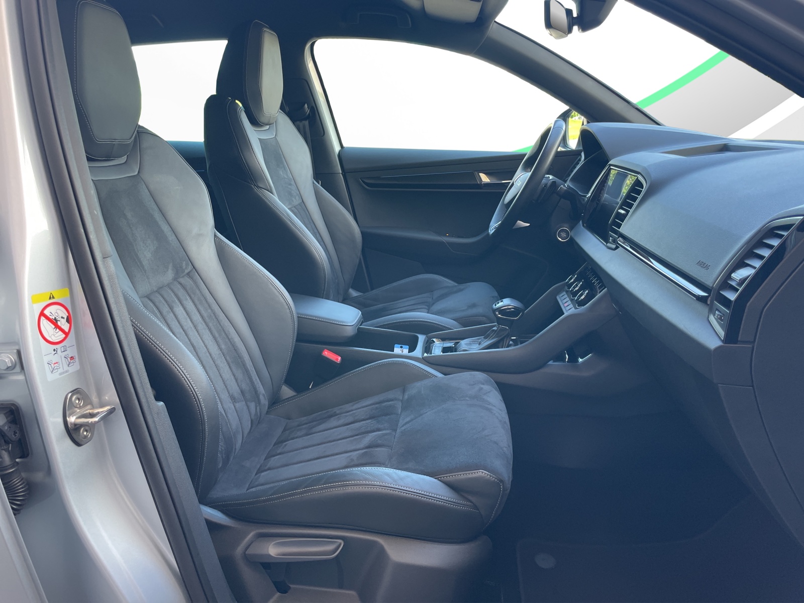 SKODA Karoq 2.0 TSI SportLine 4x4 DSG-image-12