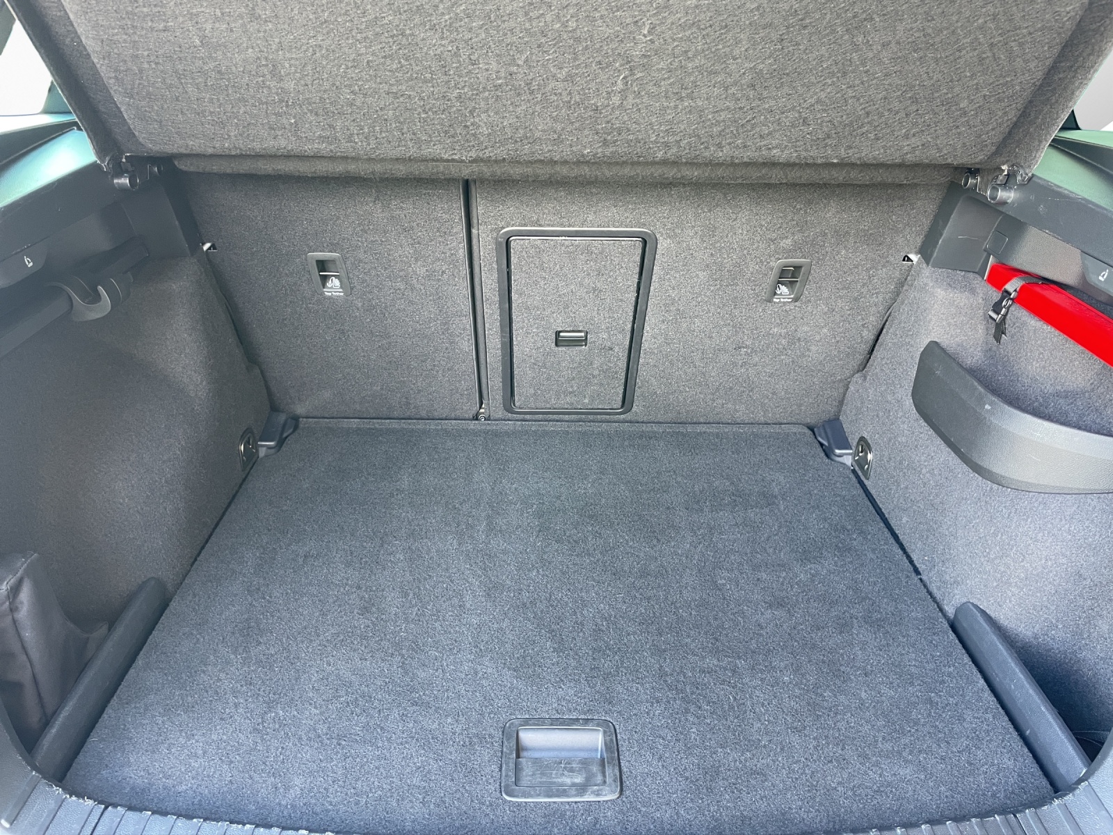 SKODA Karoq 2.0 TSI SportLine 4x4 DSG-image-14