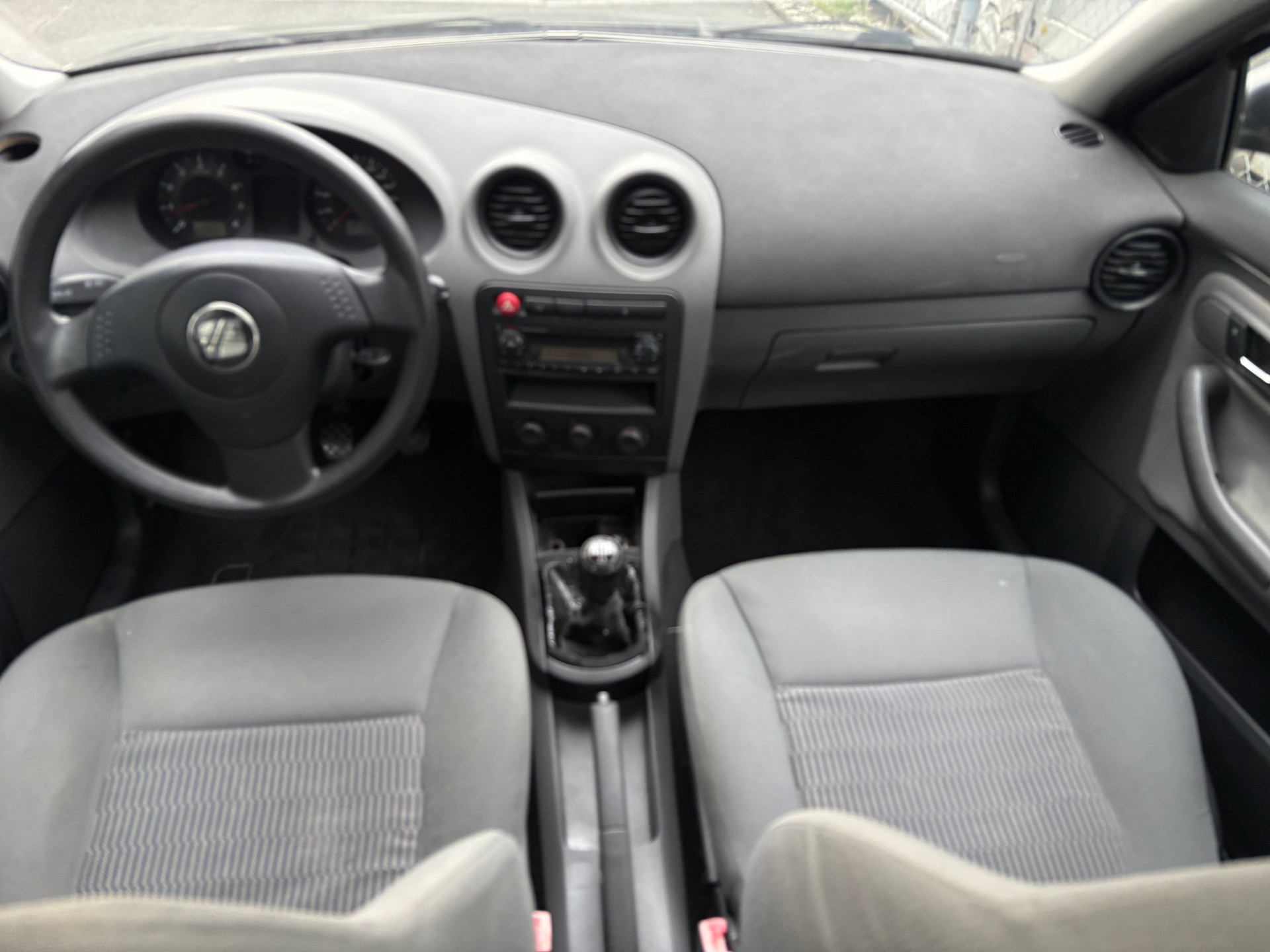 SEAT Ibiza 1.4 16V Sport-image-11