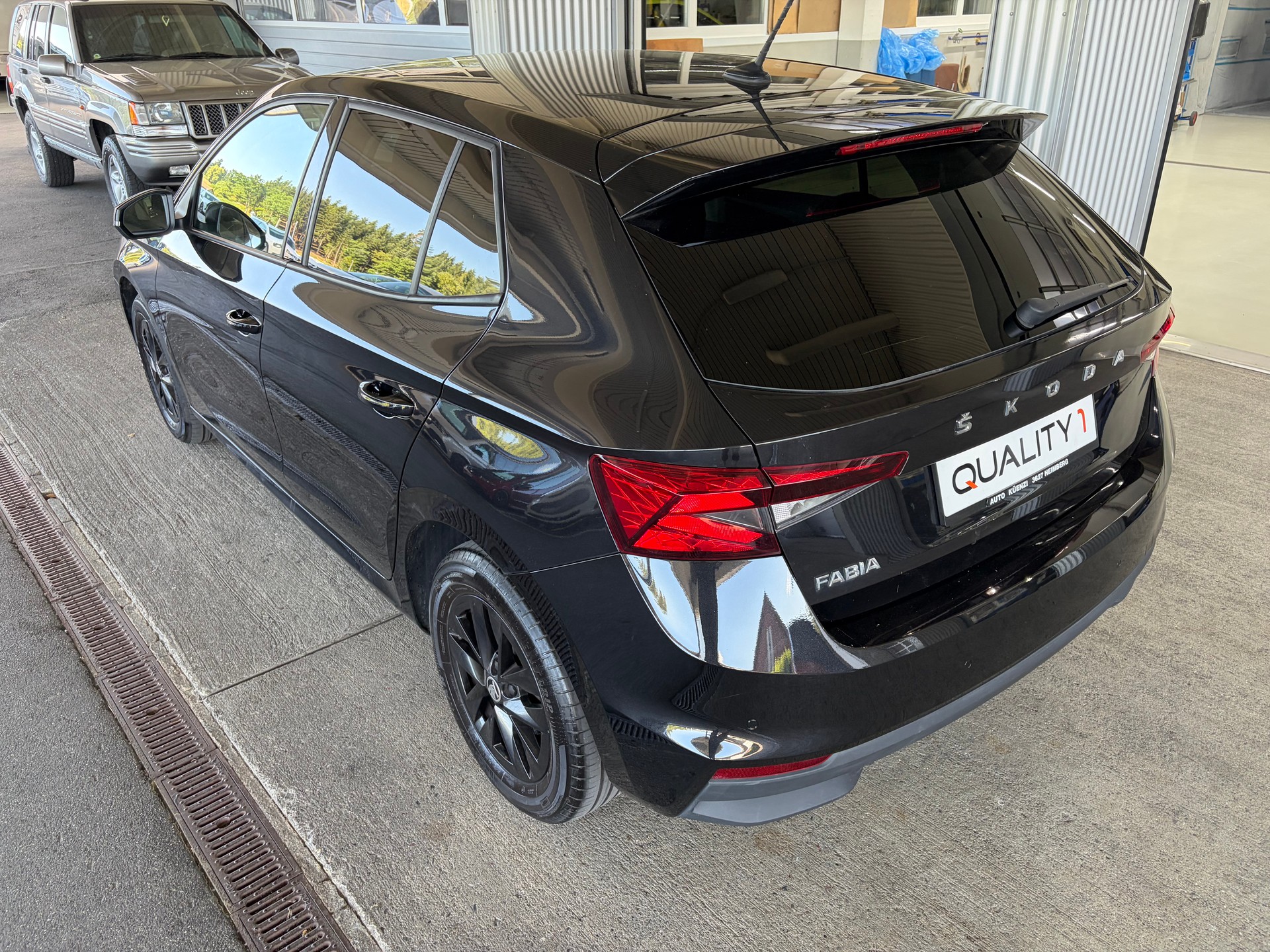SKODA Fabia 1.0 TSI Ambition-image-2