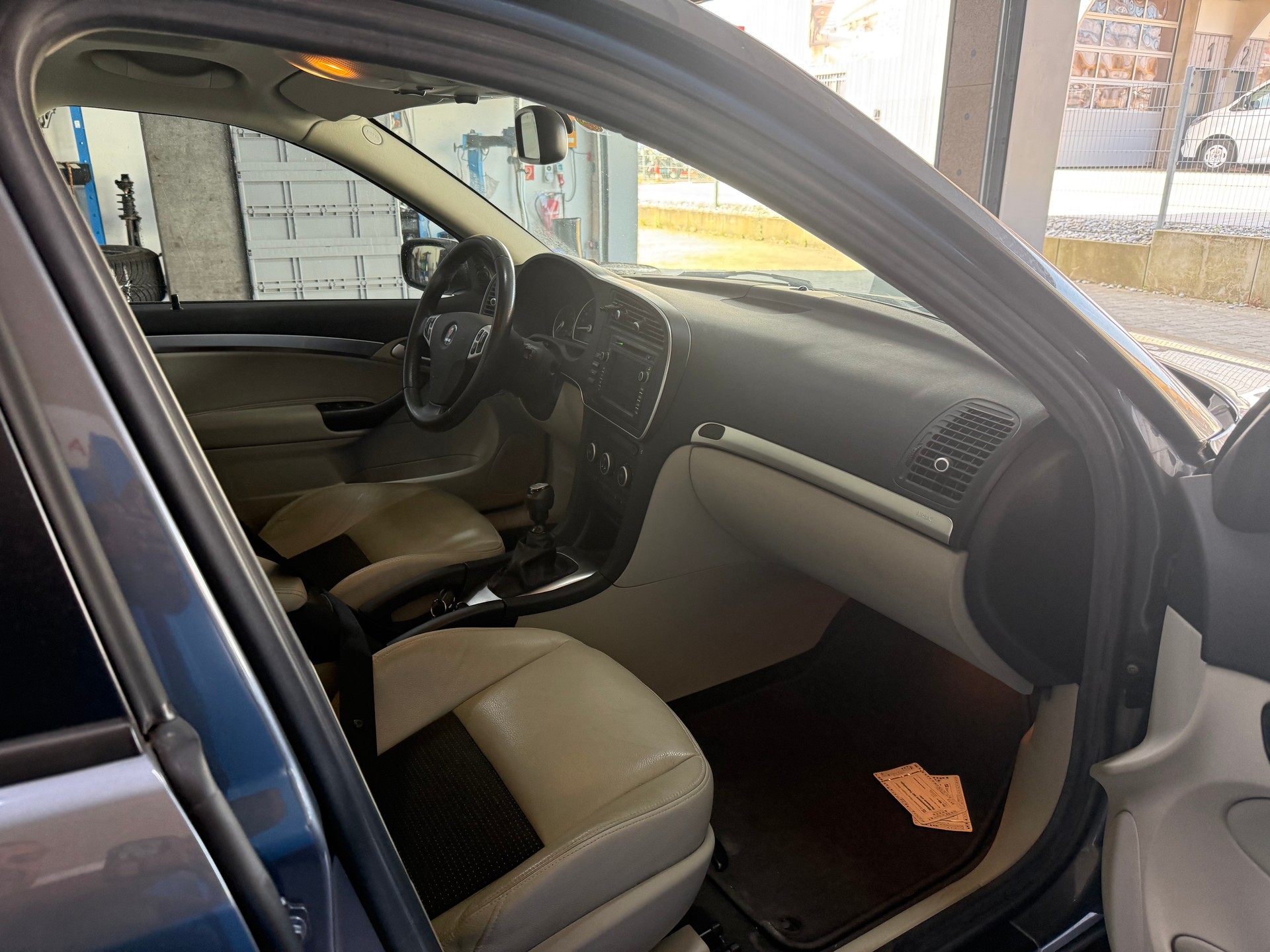 SAAB 9-3 2.0T Aero XWD-image-7