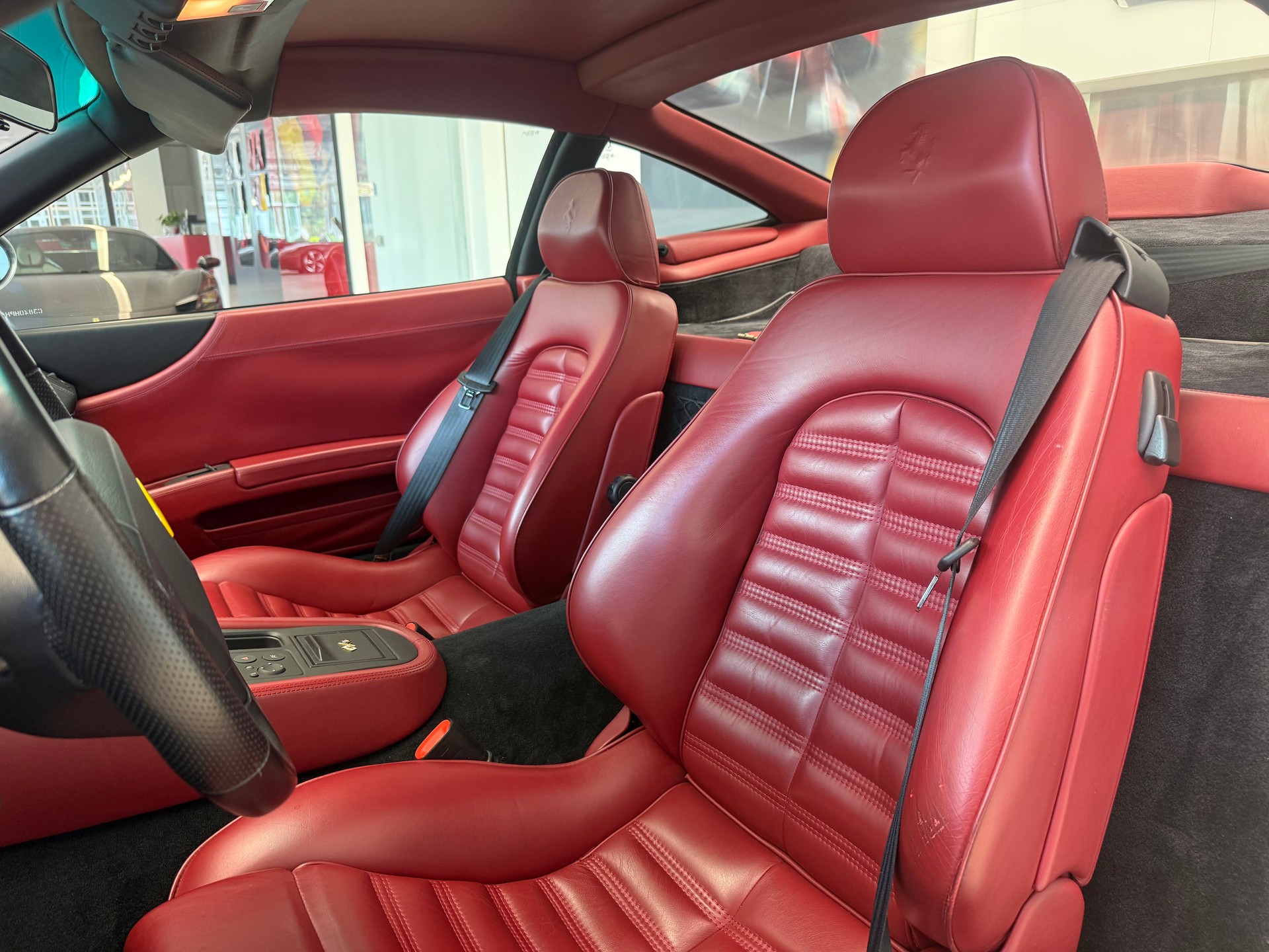 FERRARI F550-image-10