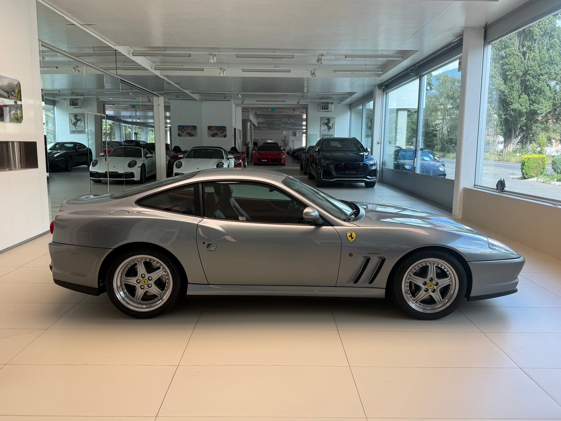 FERRARI F550-image-3