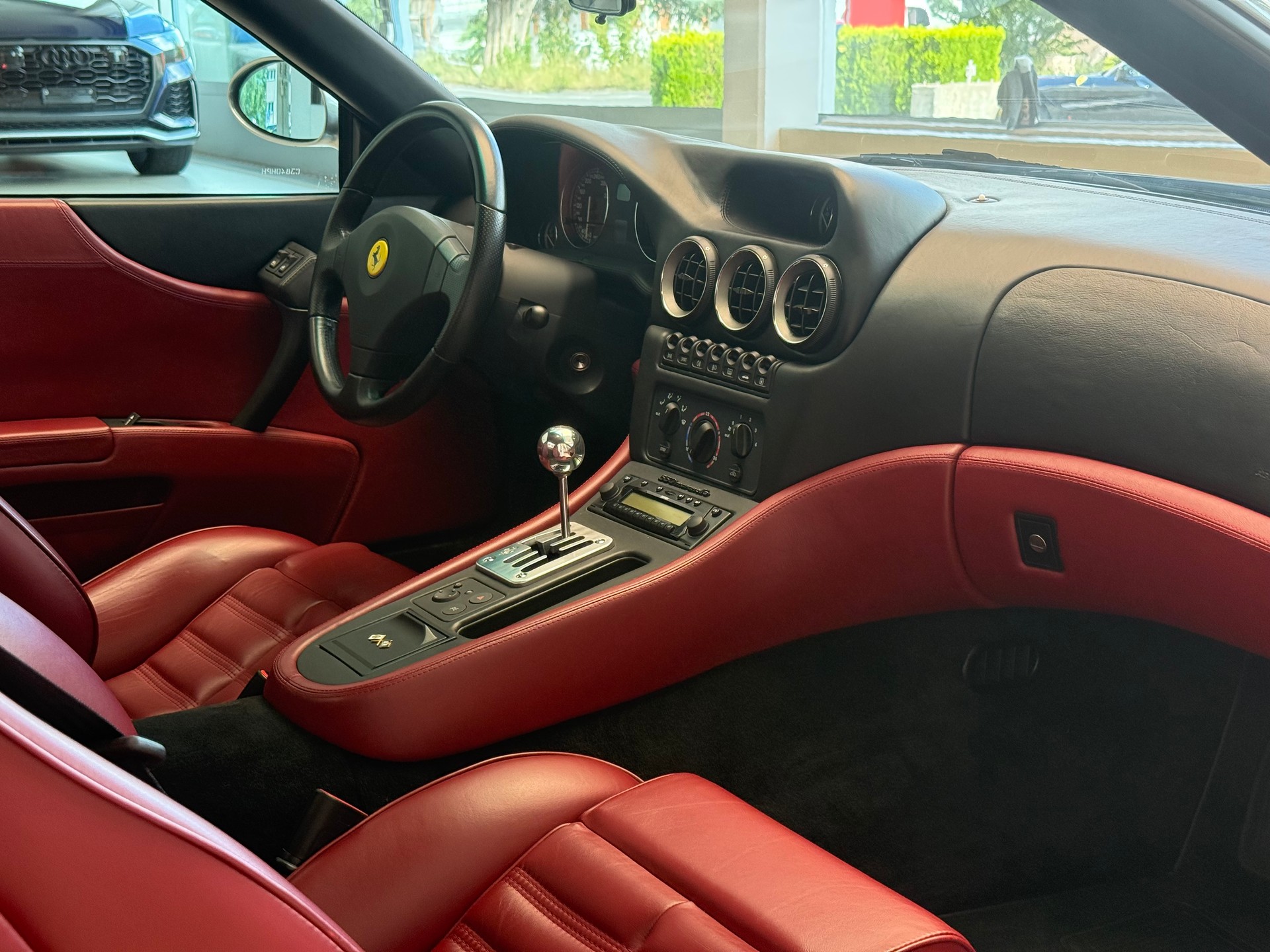 FERRARI F550-image-11