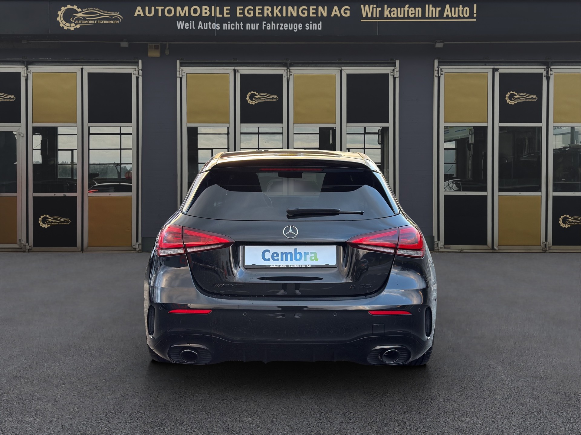 MERCEDES-BENZ A 35 AMG 4matic-image-5
