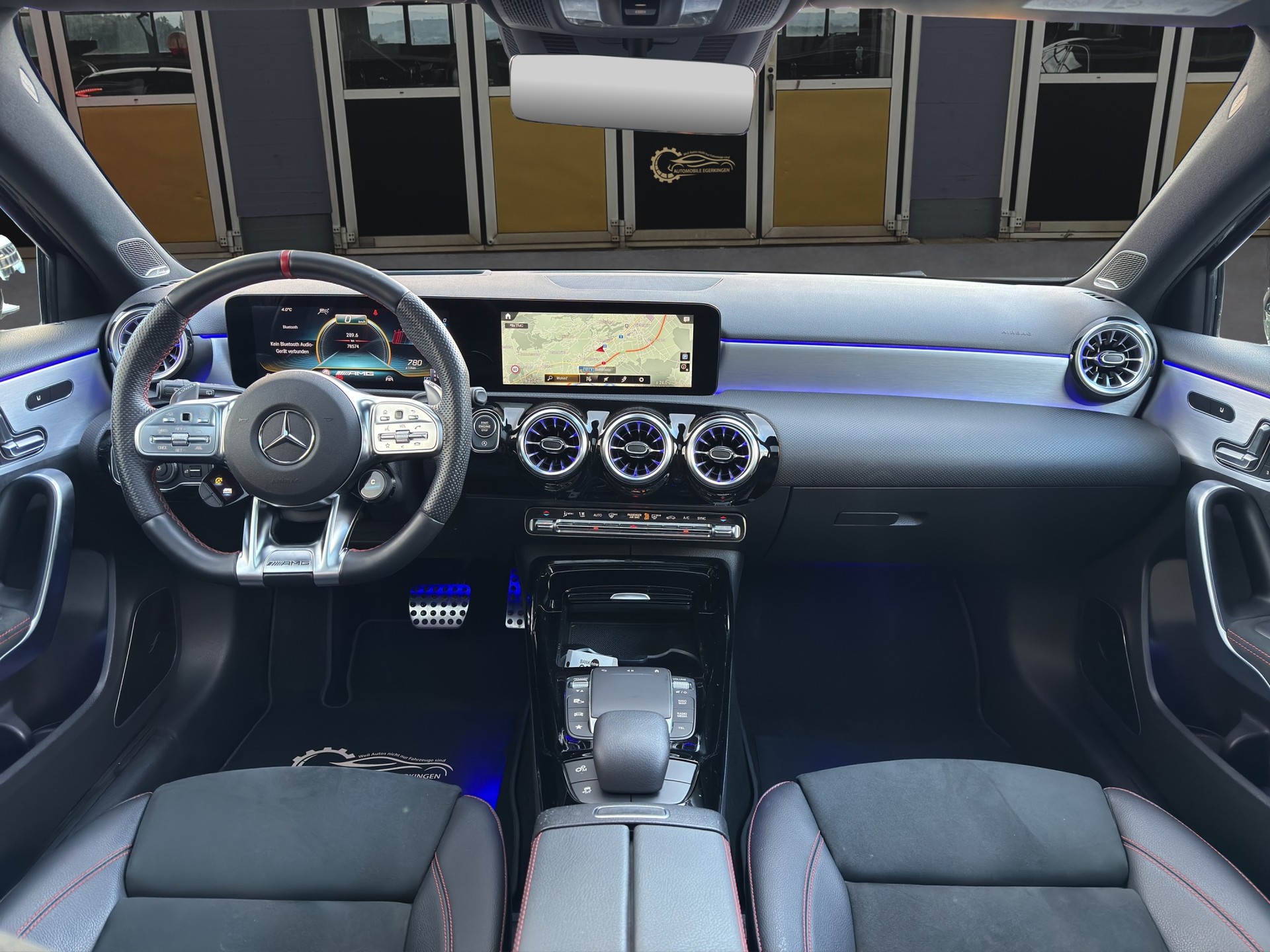 MERCEDES-BENZ A 35 AMG 4matic-image-11