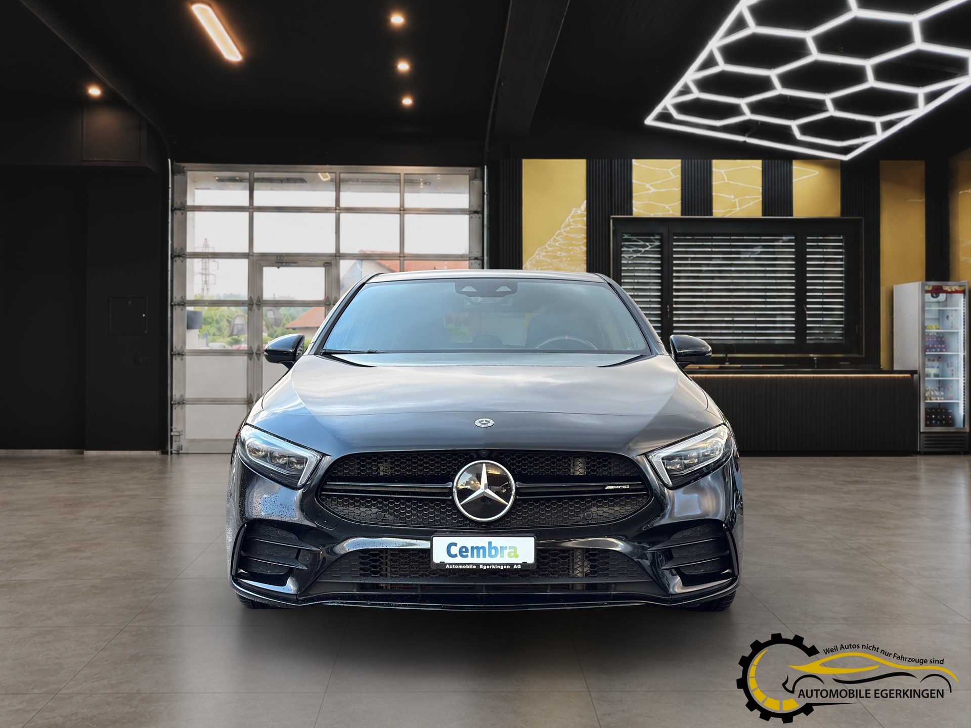 MERCEDES-BENZ A 35 AMG 4matic-image-1