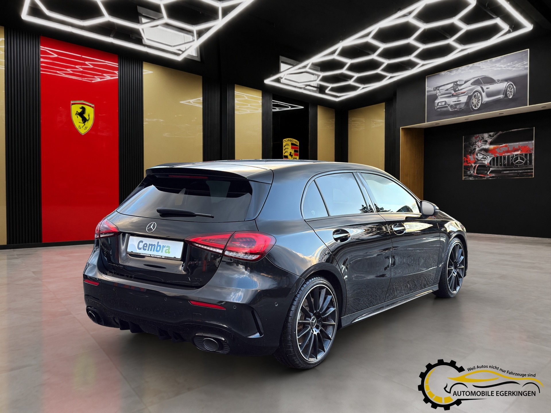 MERCEDES-BENZ A 35 AMG 4matic-image-4