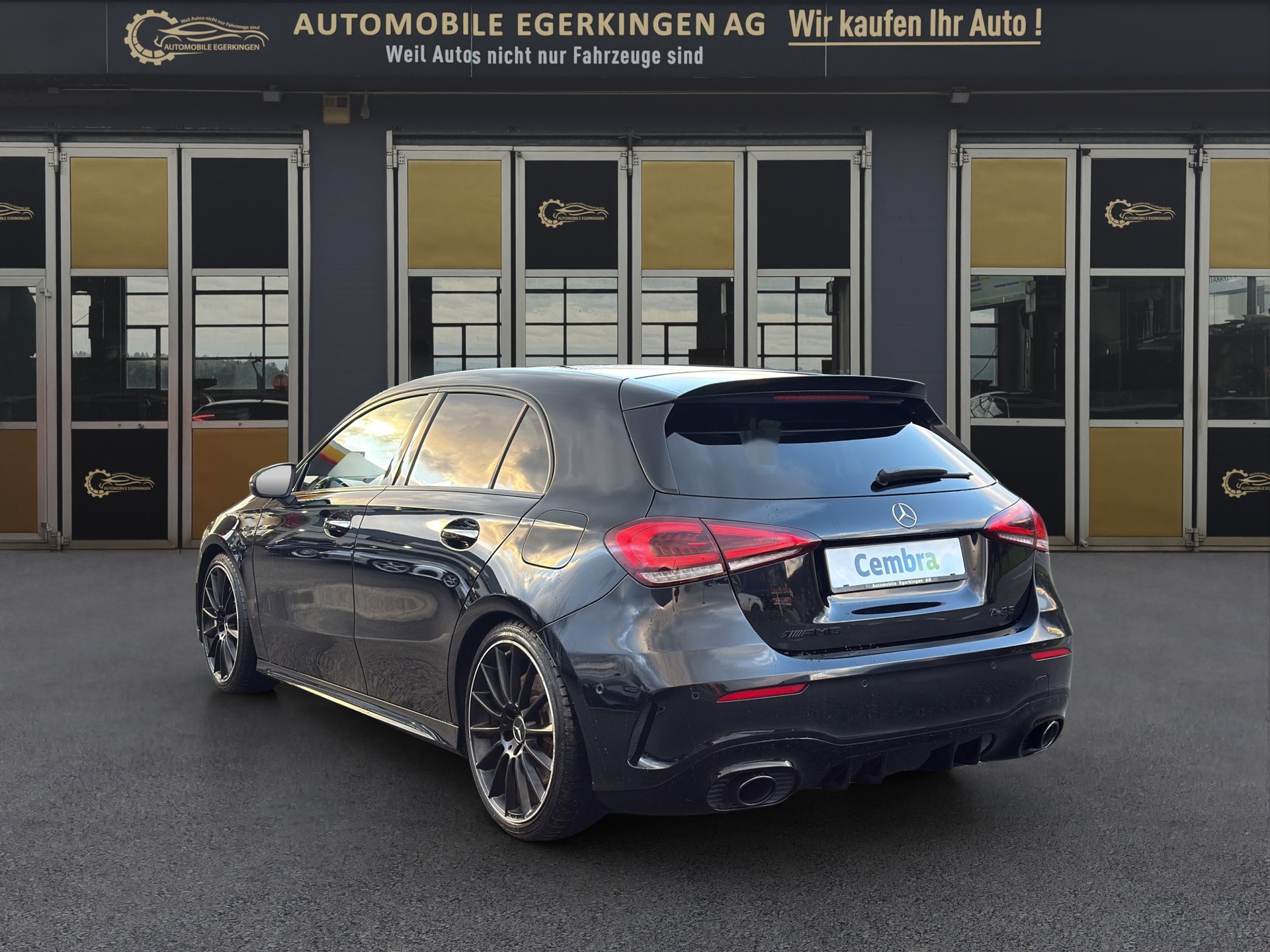 MERCEDES-BENZ A 35 AMG 4matic-image-6