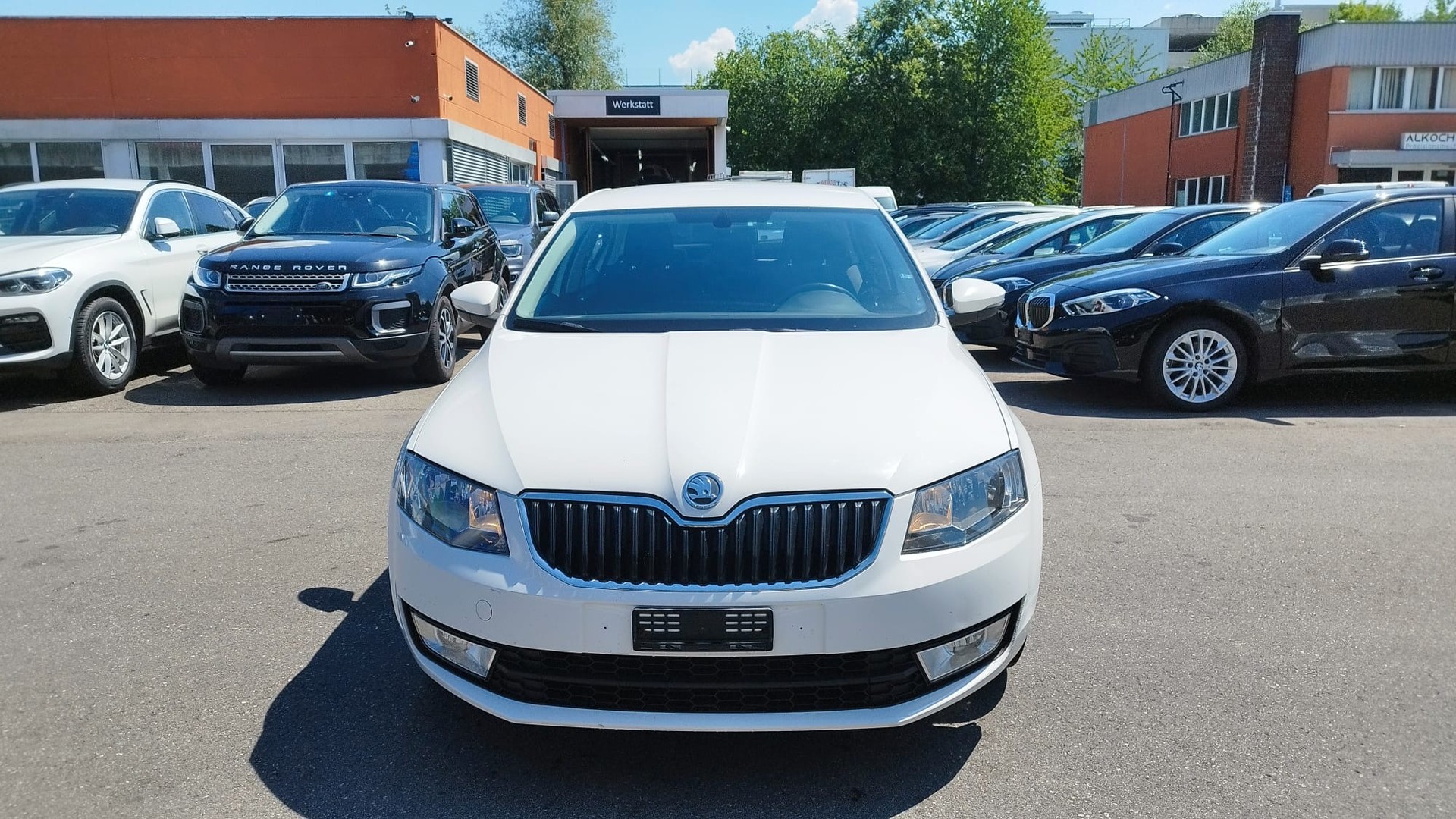 SKODA Octavia 1.6 TDI Ambition-image-5