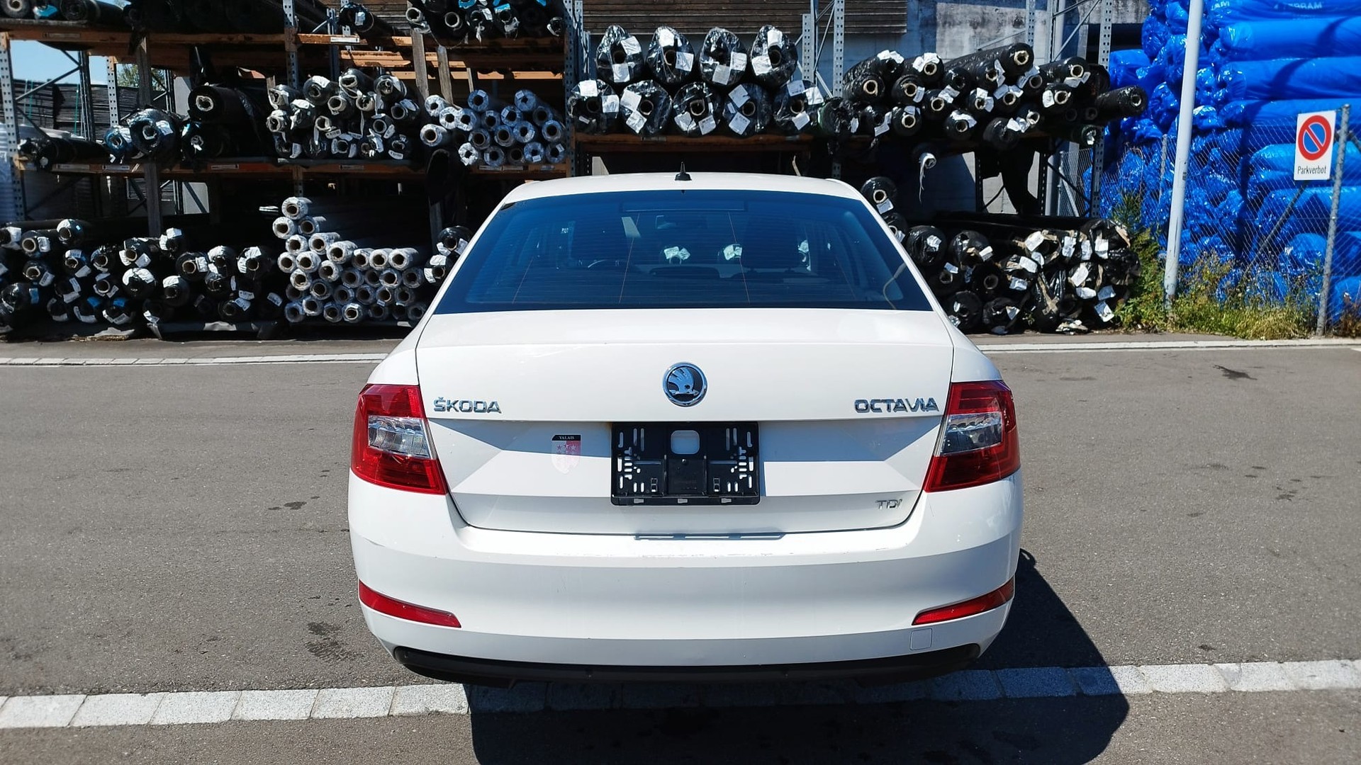 SKODA Octavia 1.6 TDI Ambition-image-4