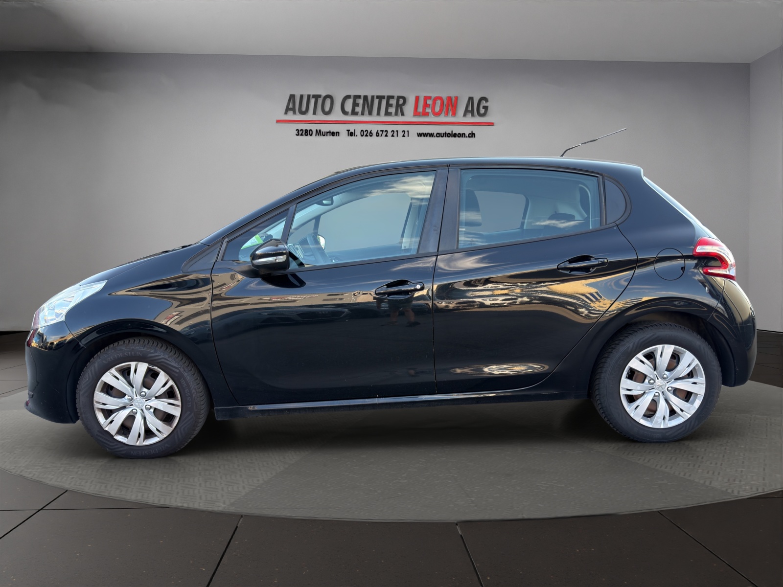 PEUGEOT 208 1.2 VTI Access-image-2