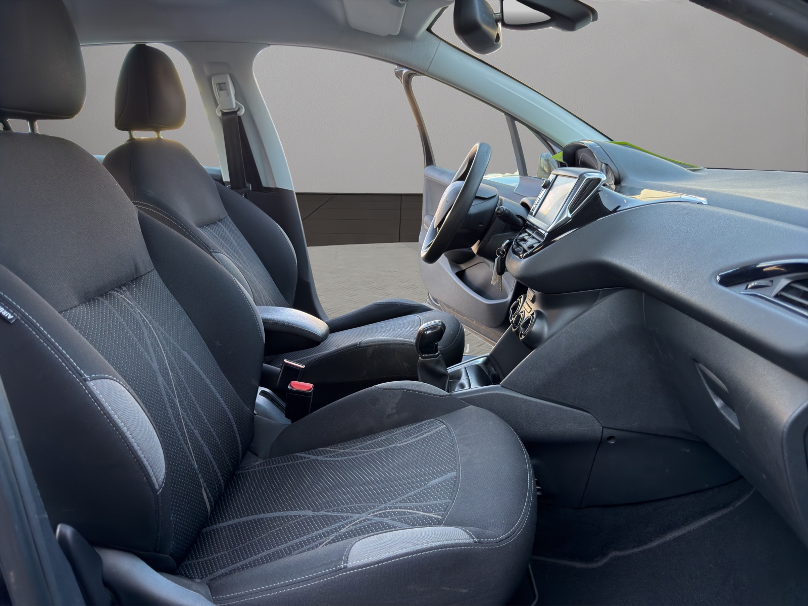 PEUGEOT 208 1.2 VTI Access-image-15