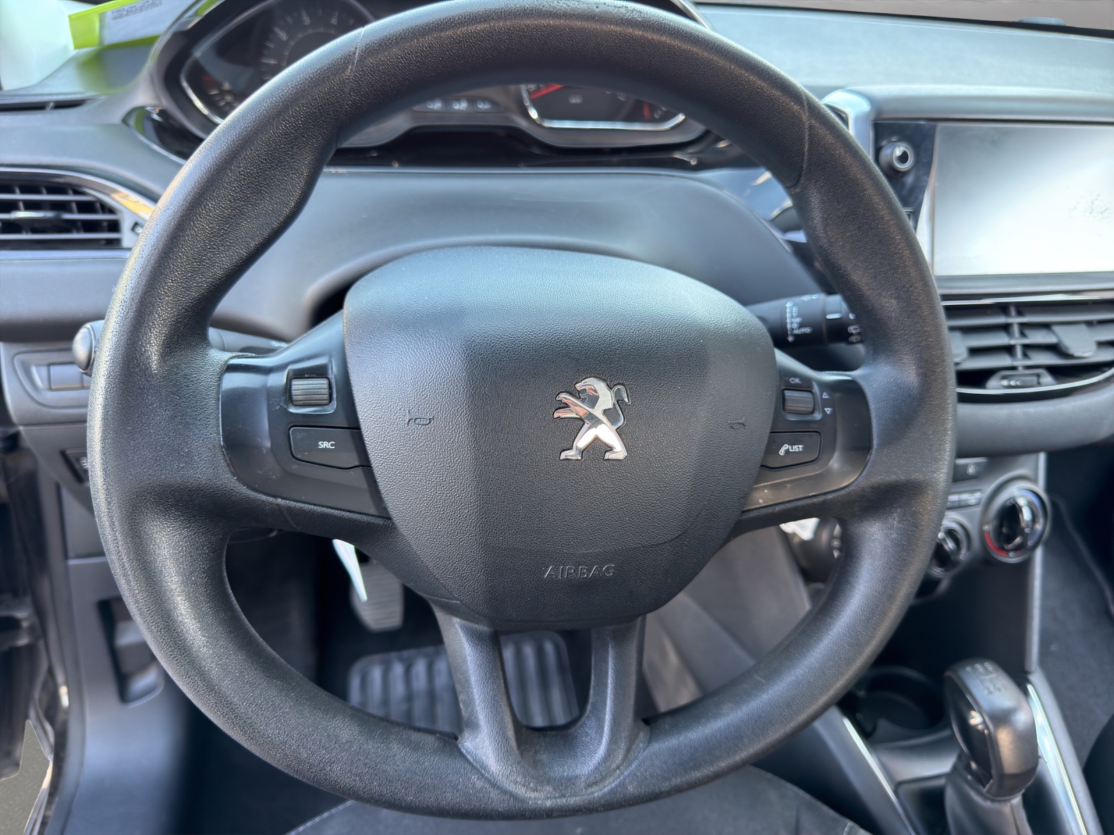 PEUGEOT 208 1.2 VTI Access-image-9
