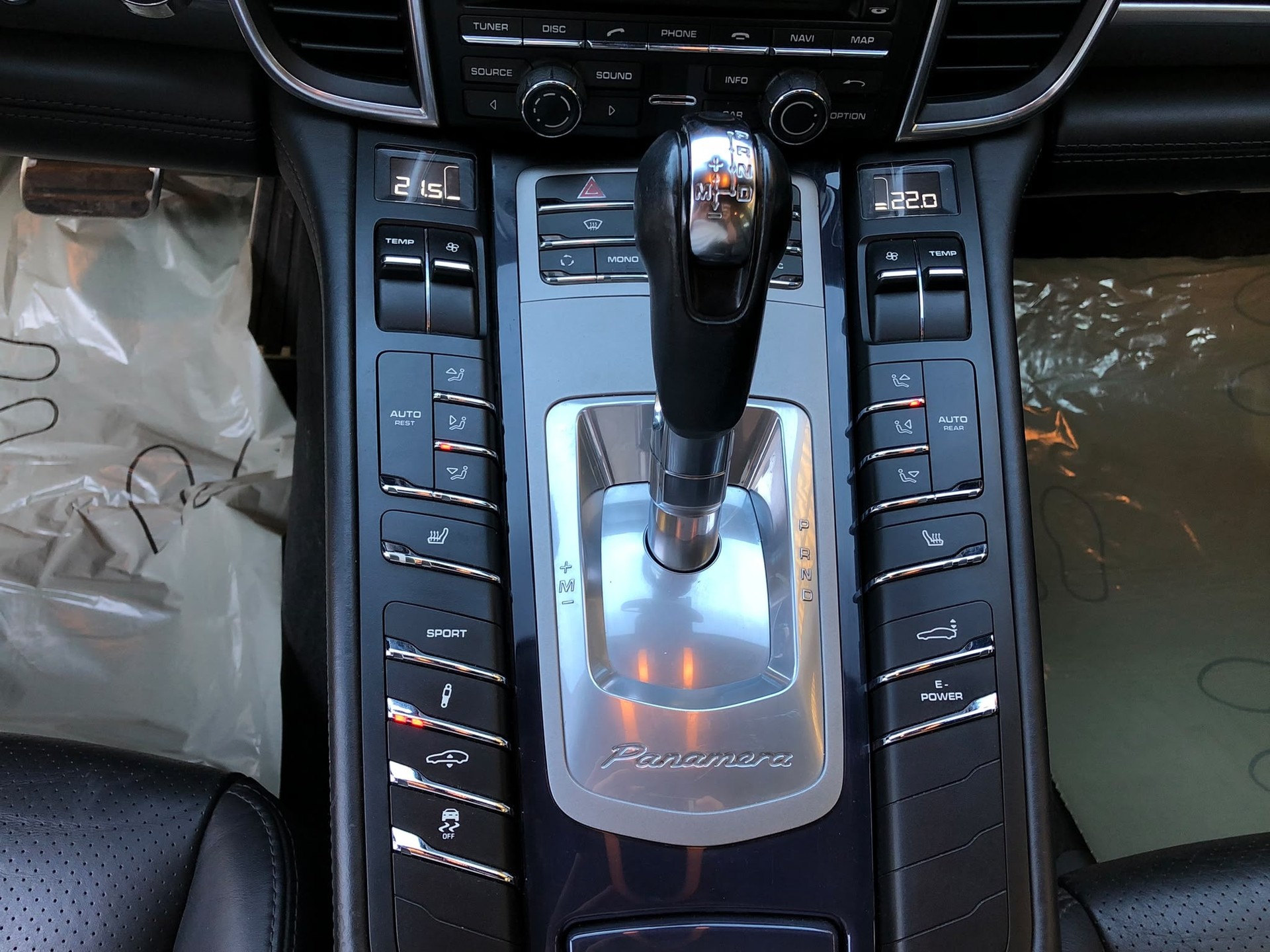 PORSCHE Panamera S Hybrid-image-4
