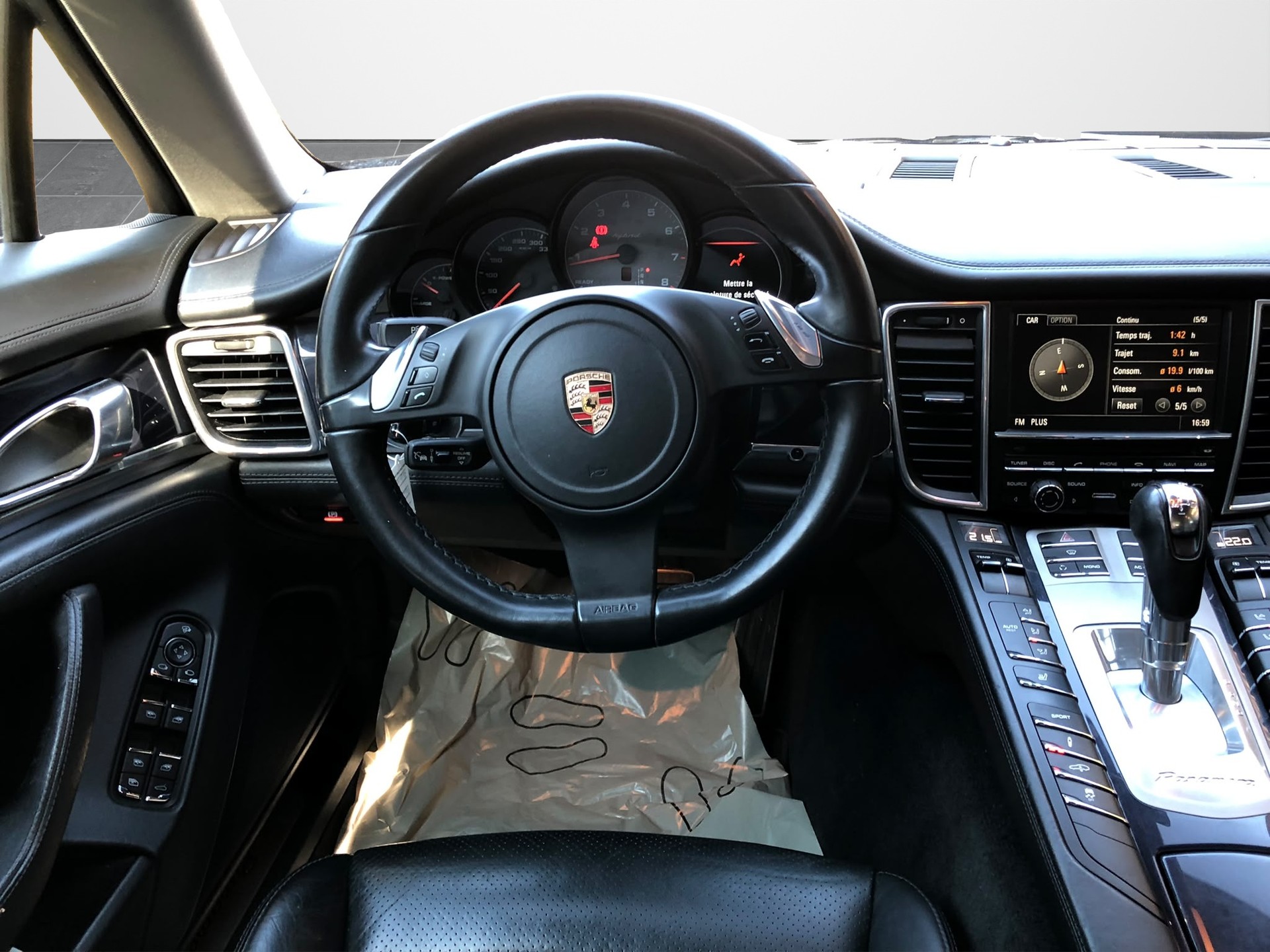 PORSCHE Panamera S Hybrid-image-8