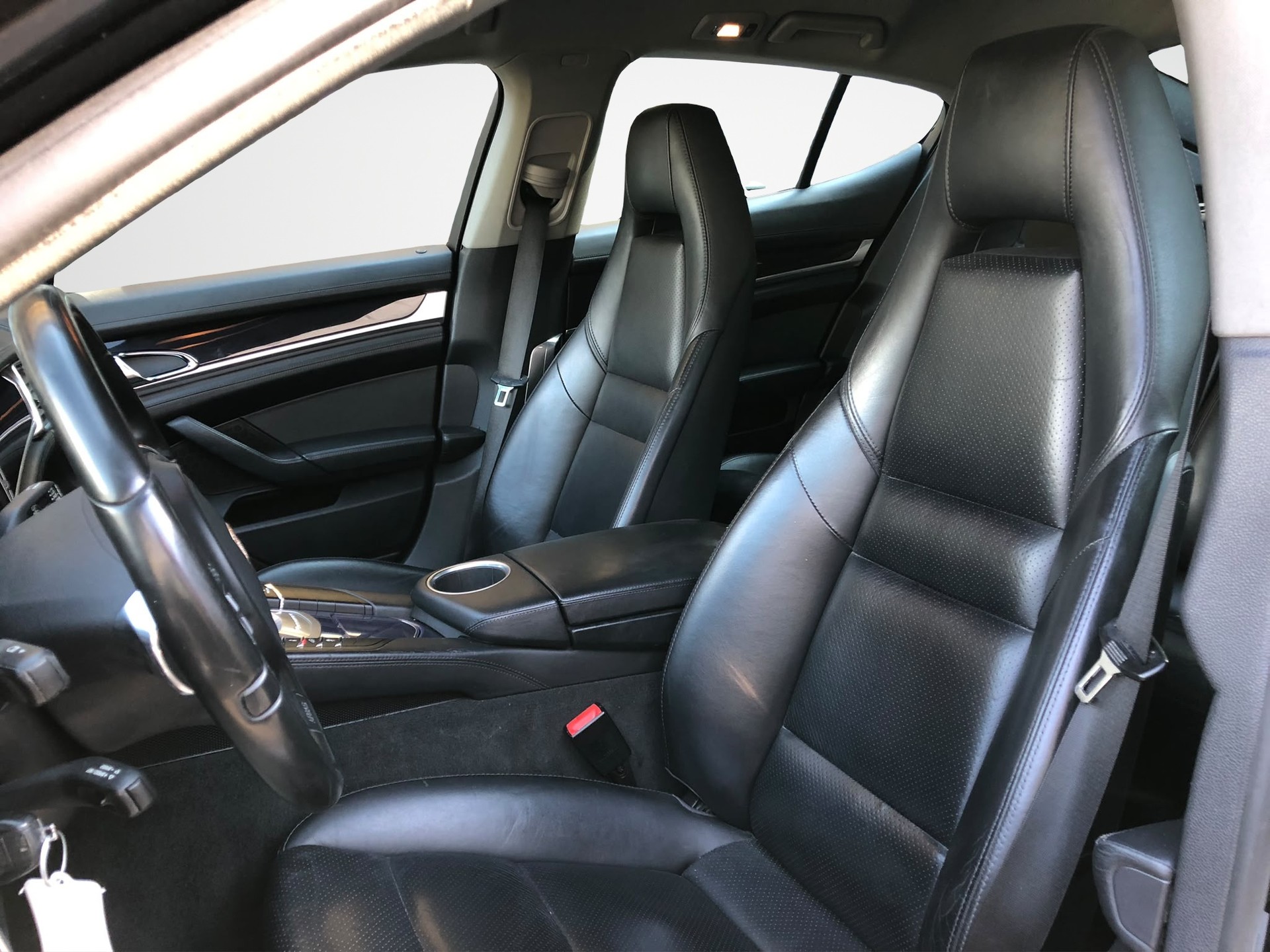PORSCHE Panamera S Hybrid-image-7