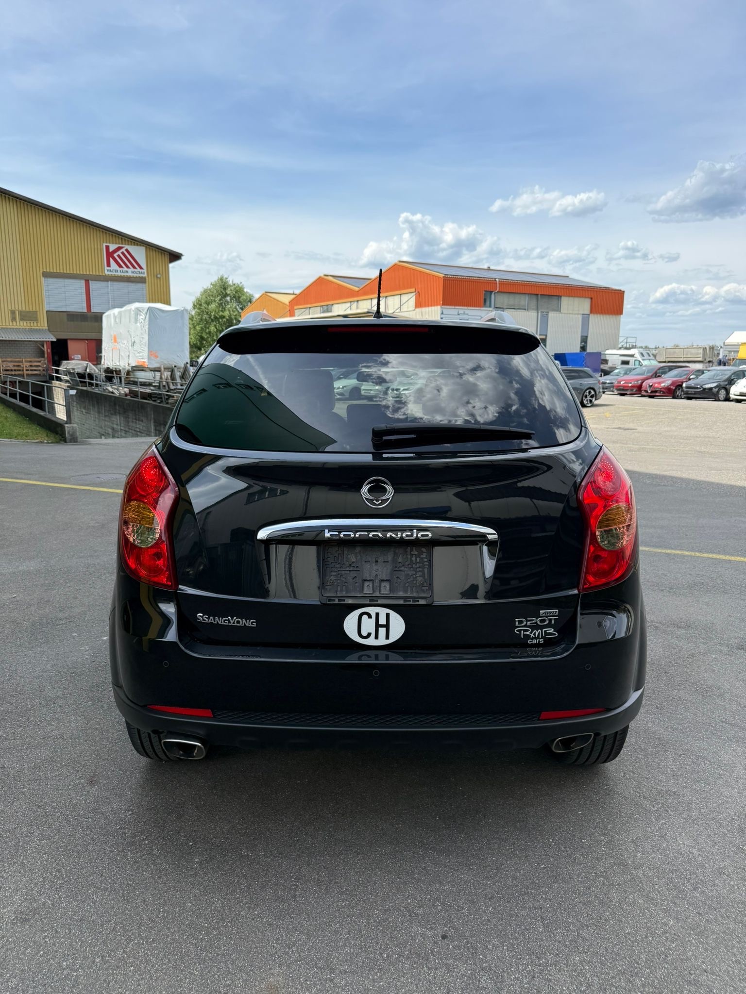 KGM-SsangYong Korando 2.0 e-XDI Quartz 4WD Automatic-image-5