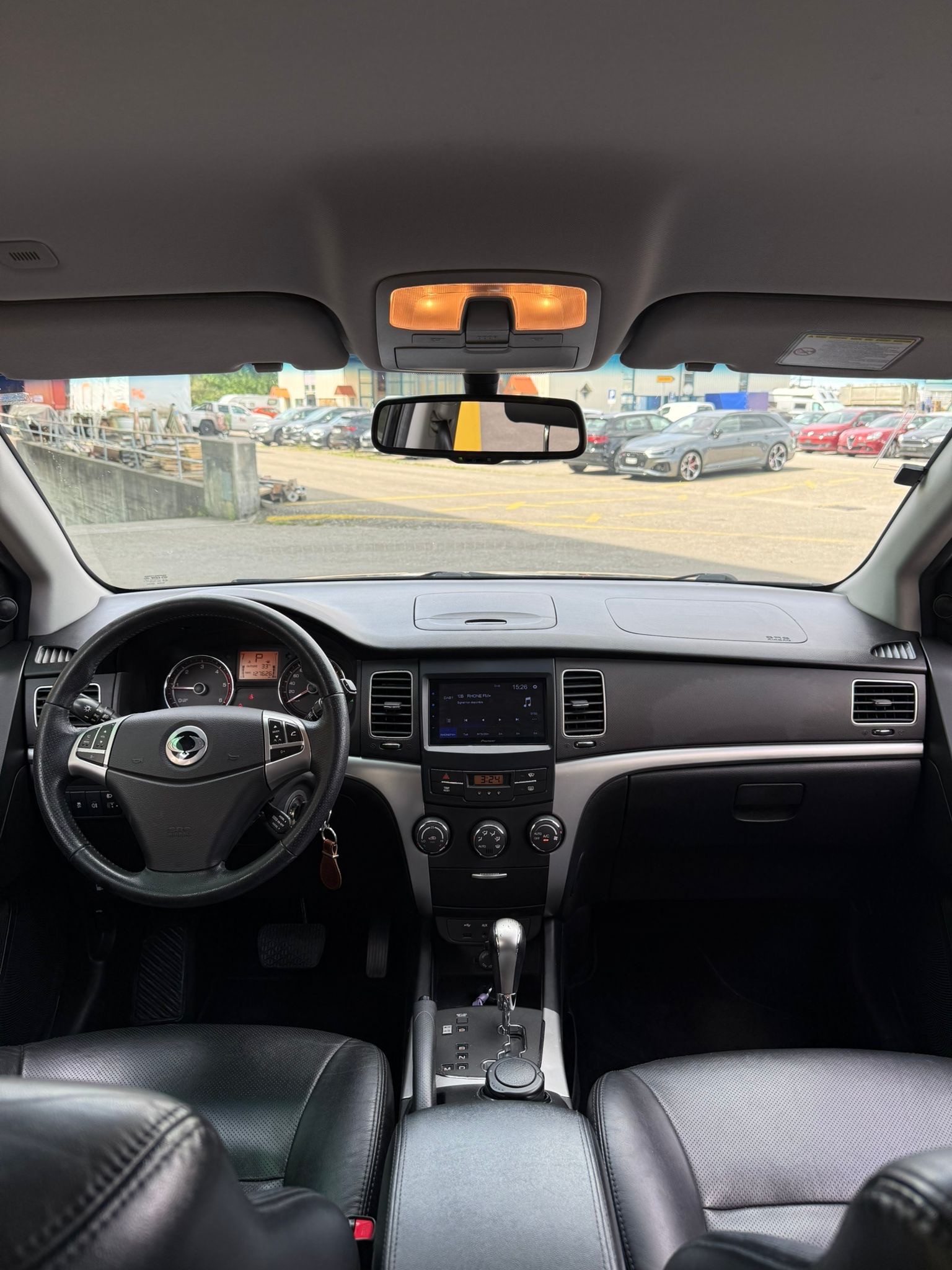 KGM-SsangYong Korando 2.0 e-XDI Quartz 4WD Automatic-image-9