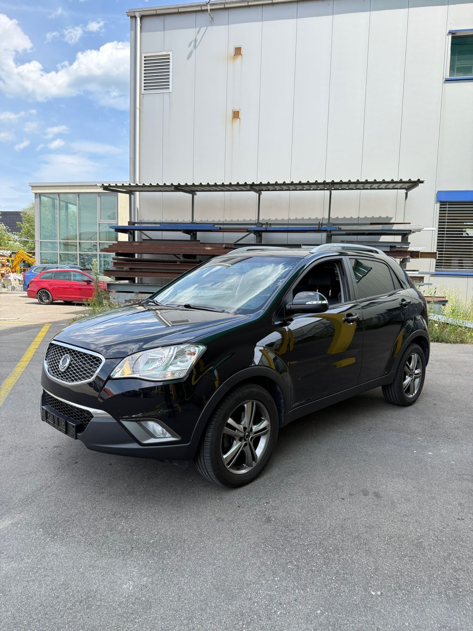 KGM-SsangYong Korando 2.0 e-XDI Quartz 4WD Automatic-image-2