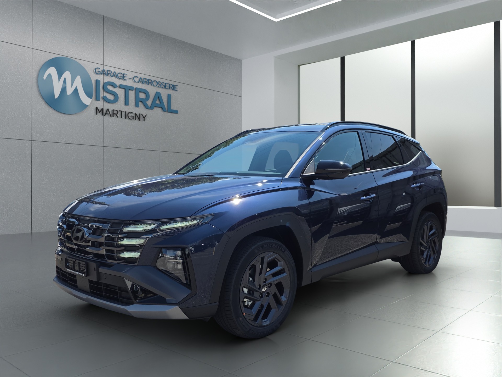 HYUNDAI Tucson 1.6 T-GDi HEV Origo Blackline 4WD-image-0