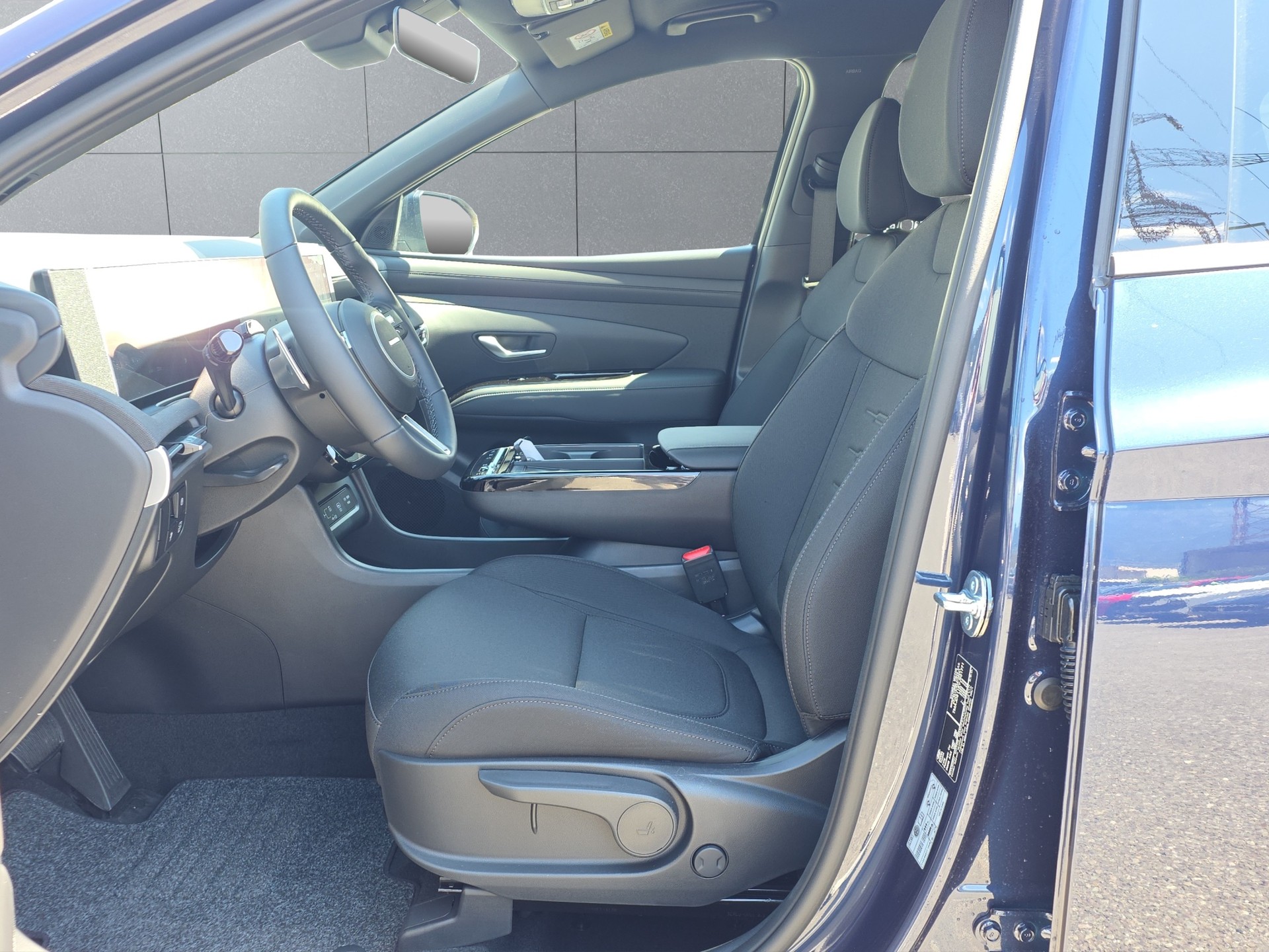 HYUNDAI Tucson 1.6 T-GDi HEV Origo Blackline 4WD-image-8
