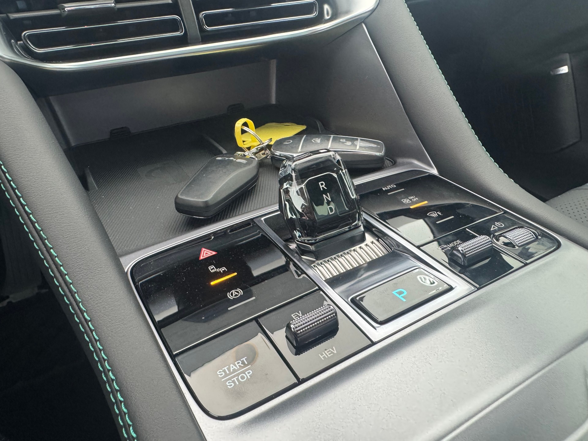 BYD Seal U DM-i Design AWD-image-14