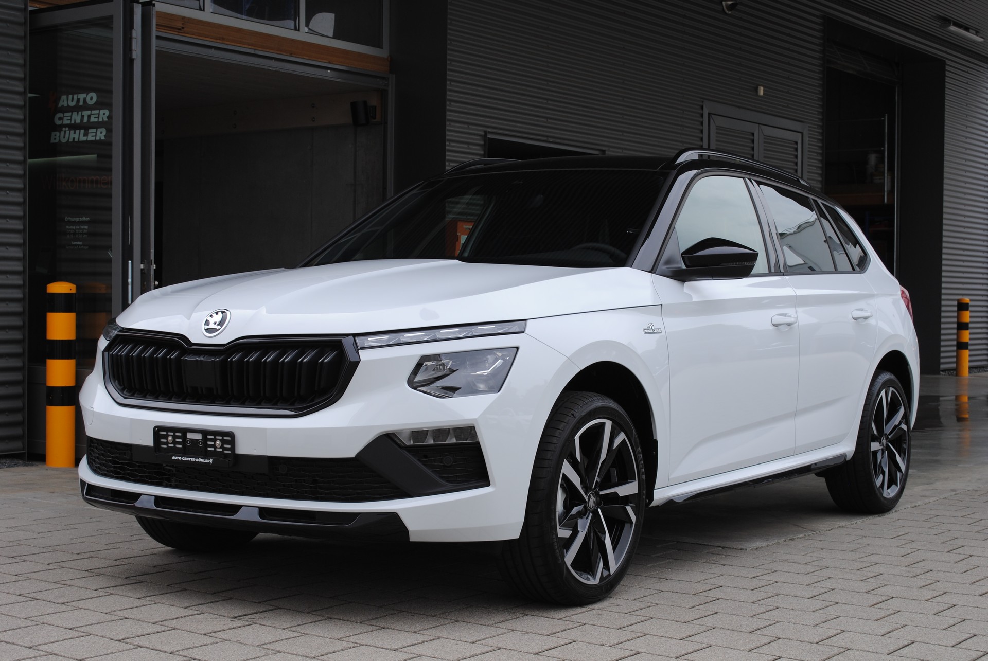 SKODA Kamiq 1.5 TSI Monte Carlo DSG-image-0
