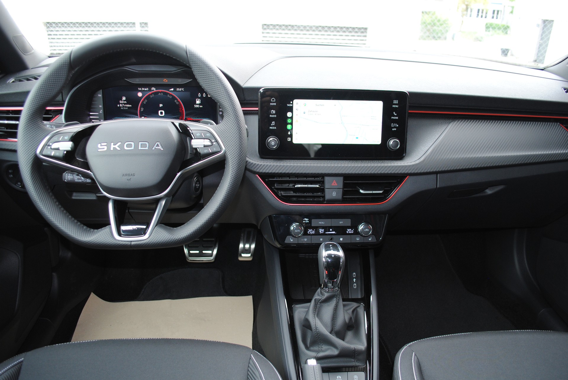 SKODA Kamiq 1.5 TSI Monte Carlo DSG-image-10