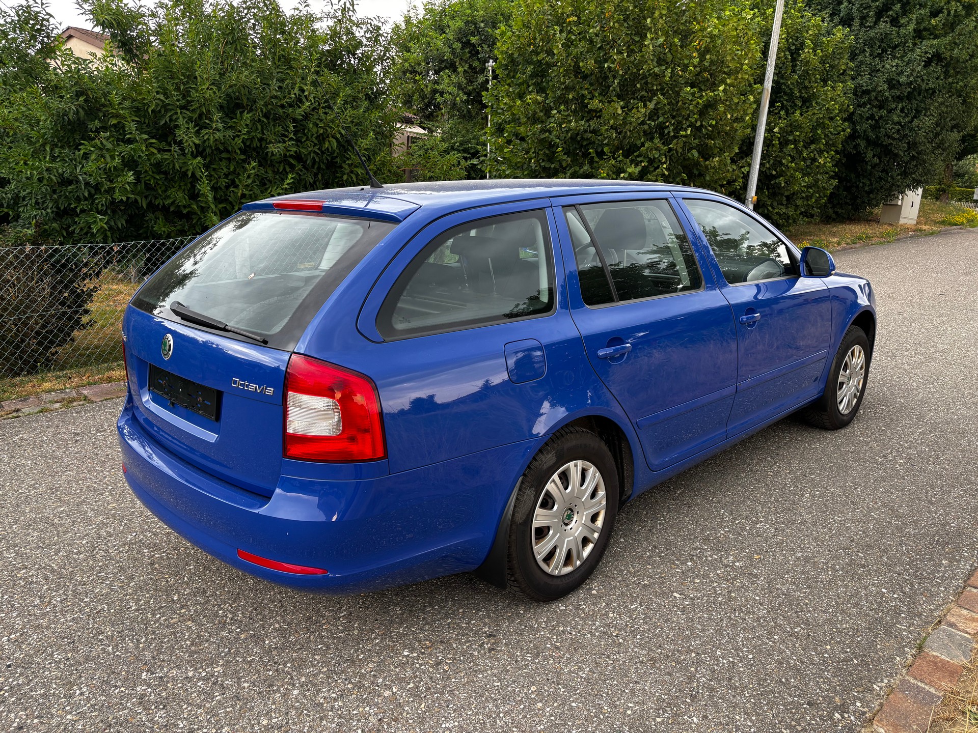SKODA Octavia Combi 1.9 TDI Swiss Adventure 4x4-image-4
