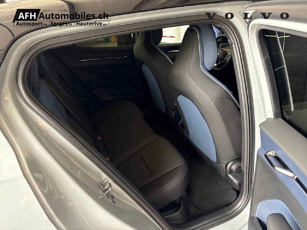 VOLVO EX 30 E60 Plus-image-10
