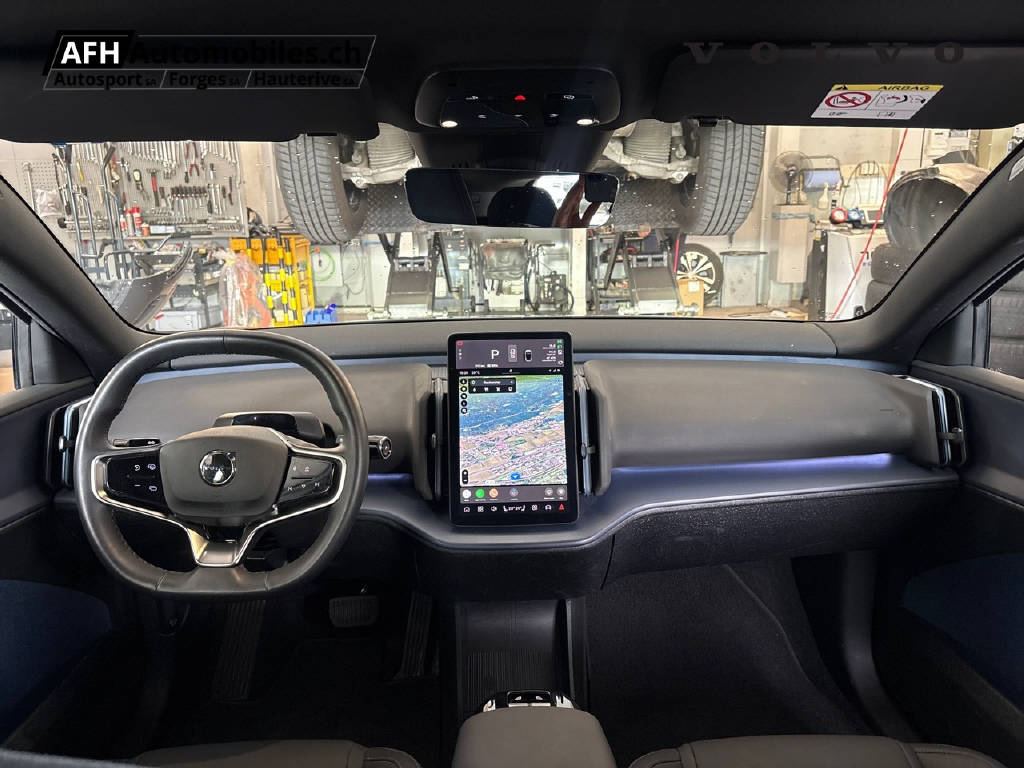 VOLVO EX 30 E60 Plus-image-12