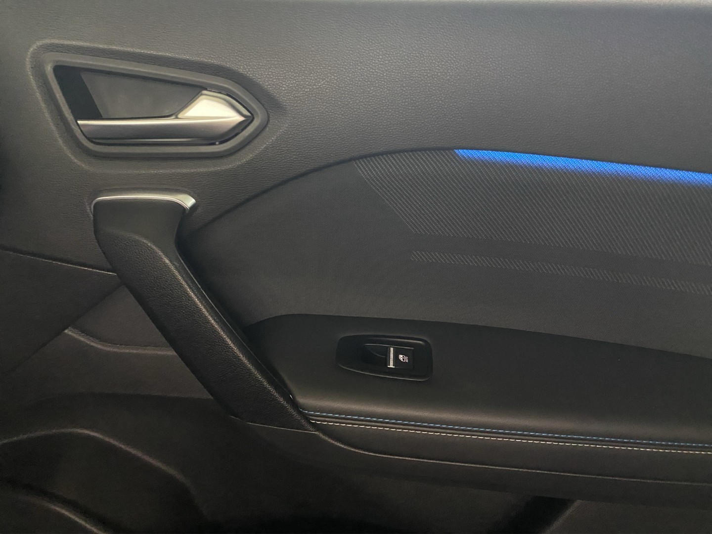 RENAULT Captur 1.3 TCe Esprit Alpine EDC-image-20