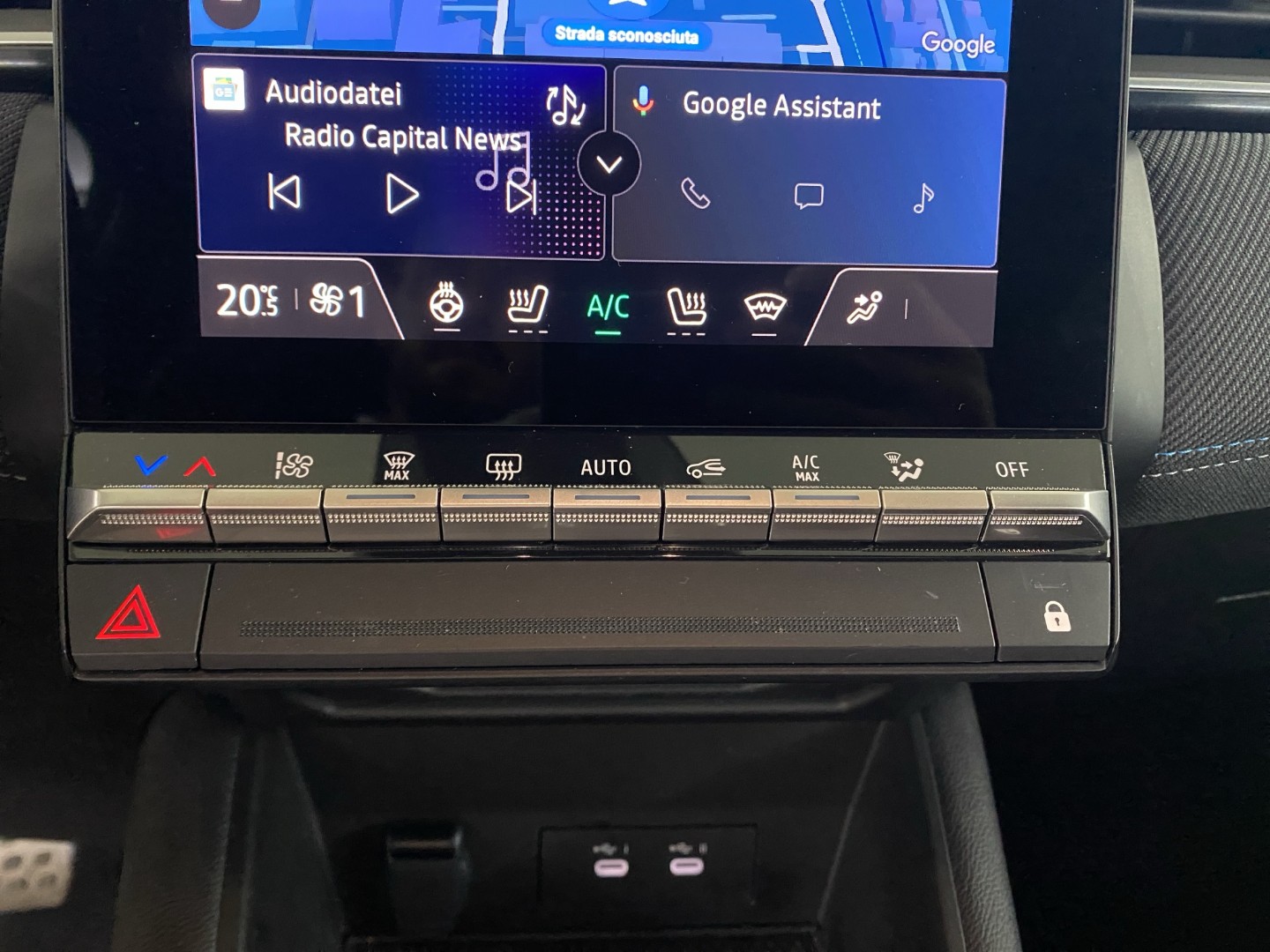 RENAULT Captur 1.3 TCe Esprit Alpine EDC-image-12
