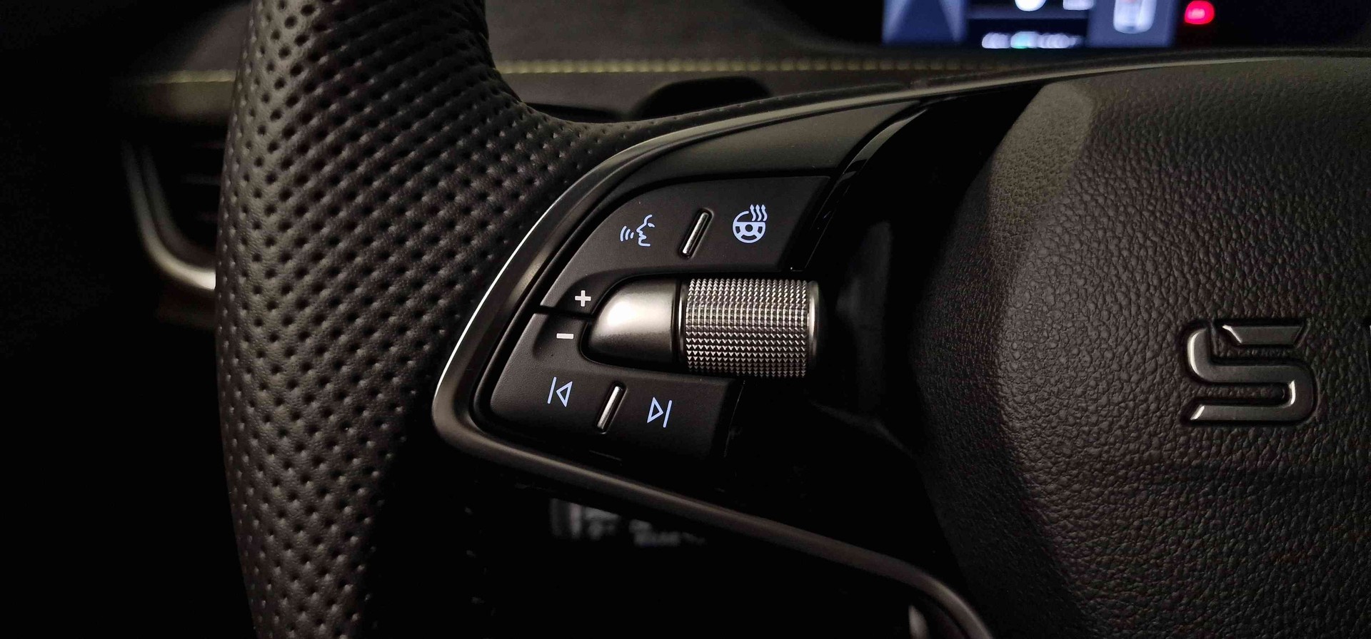 SKODA Elroq RS 4x4-image-5