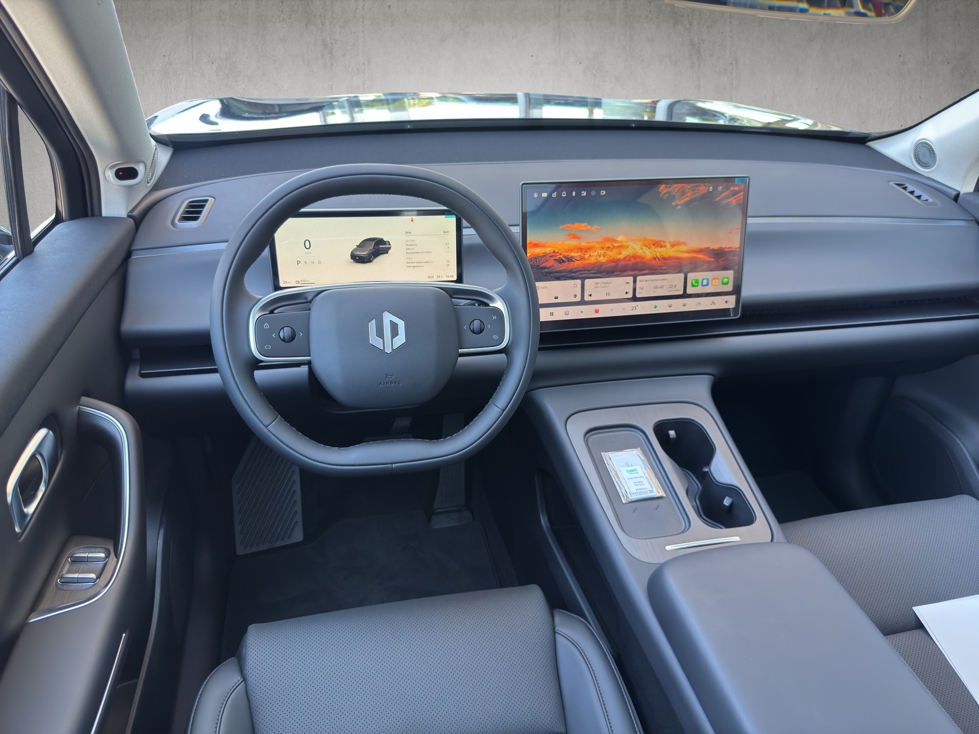 LEAPMOTOR C10 EV AWD-image-14