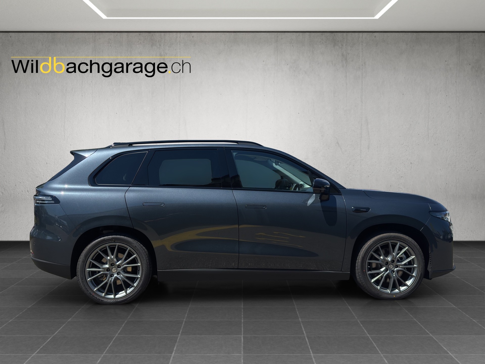 LEAPMOTOR C10 EV AWD-image-5