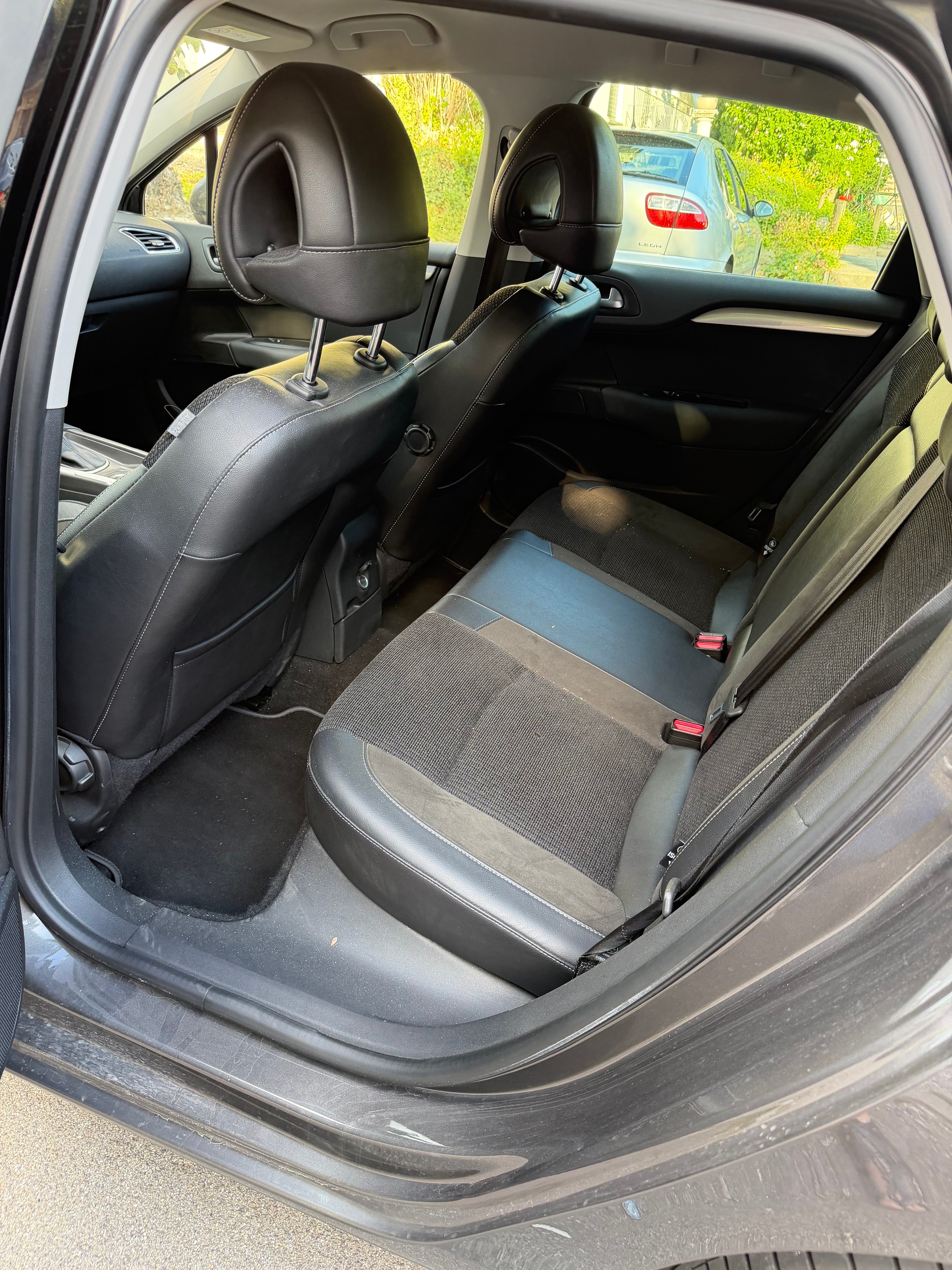 CITROEN C4 1.2 Pure Tech Feel Edition Automatic-image-6
