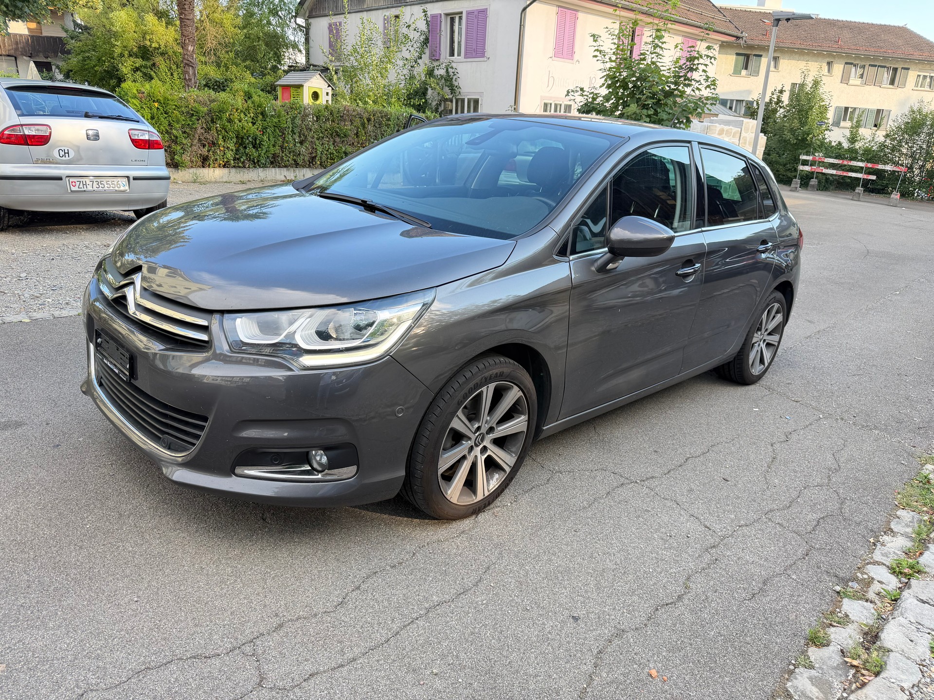 CITROEN C4 1.2 Pure Tech Feel Edition Automatic-image-1