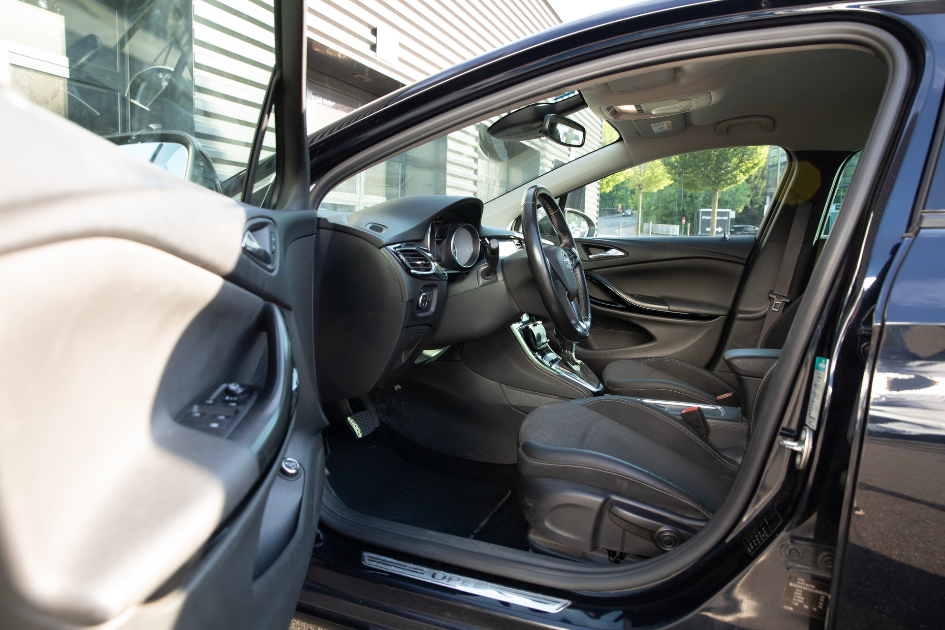 OPEL Astra Sports Tourer 1.4i Turbo Dynamic Automatic-image-8