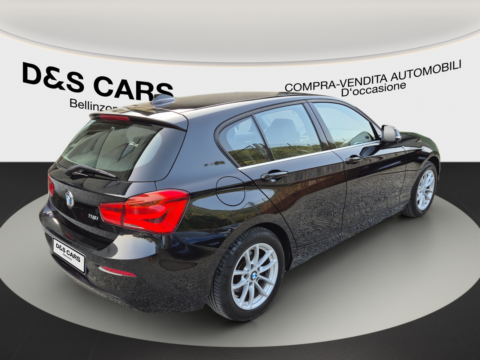 BMW 118i Steptronic-image-5