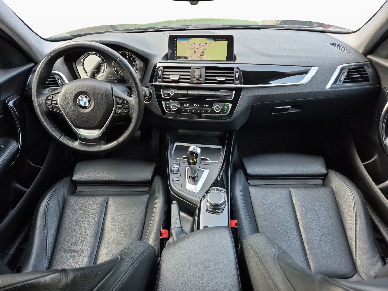 BMW 118i Steptronic-image-12