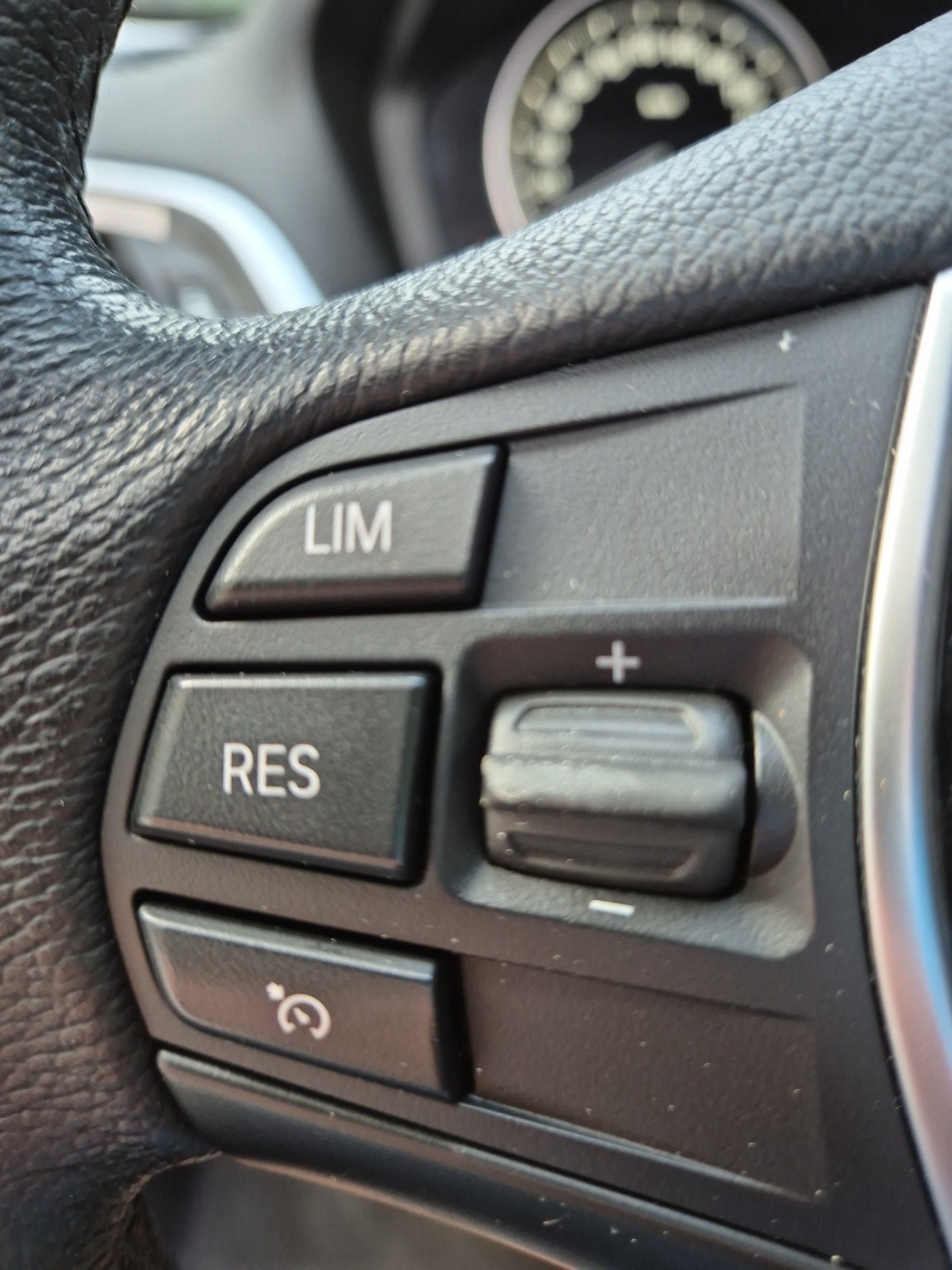 BMW 118i Steptronic-image-15