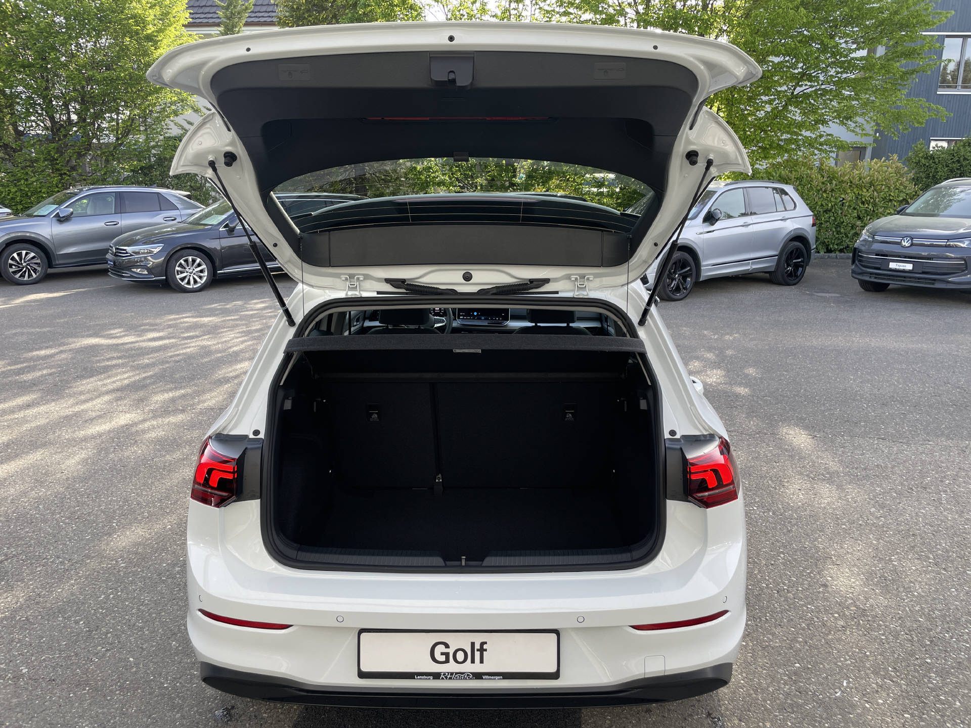 VW Golf VIII 1.5 eTSI Value DSG-image-5
