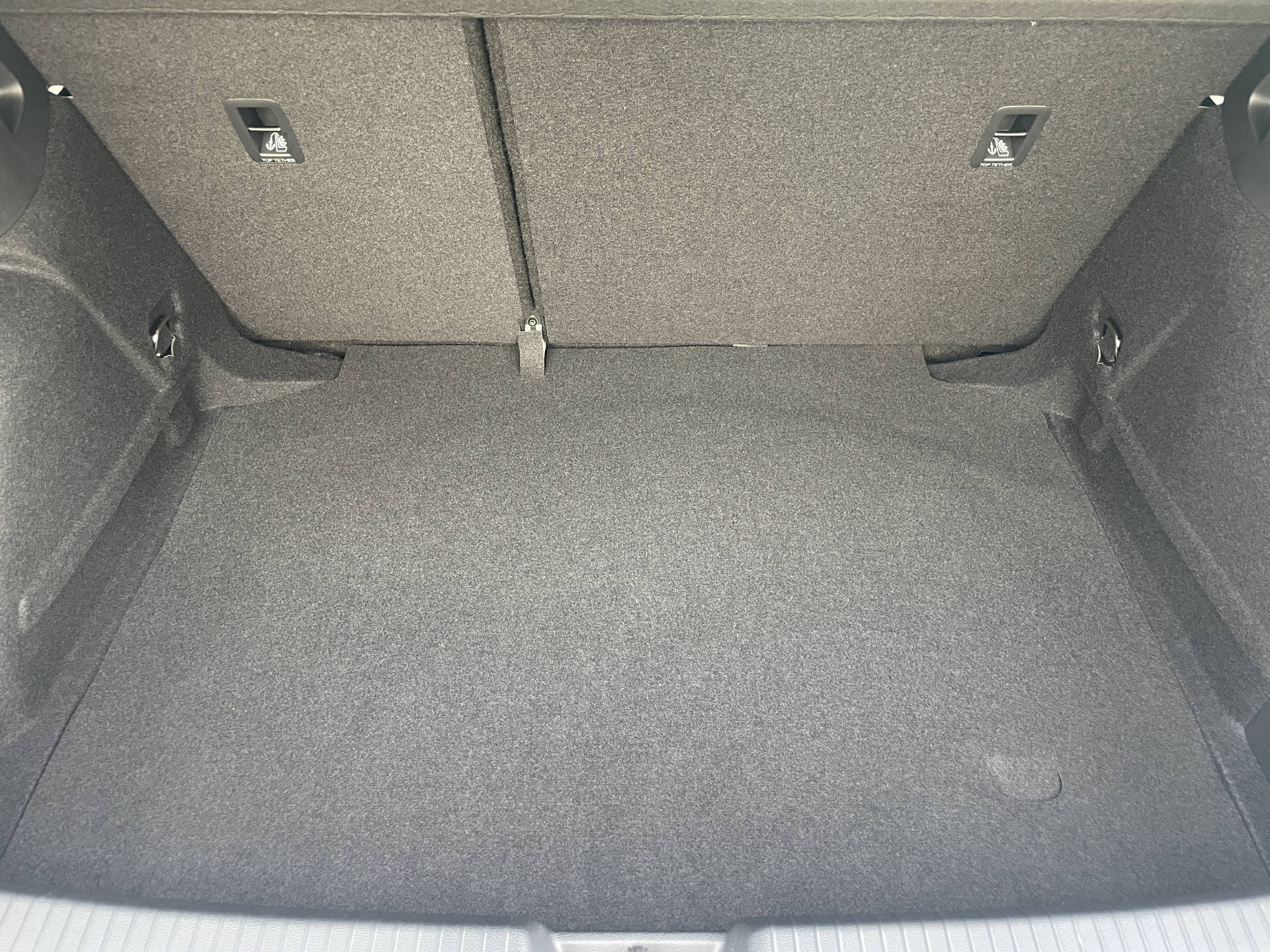 VW Golf VIII 1.5 eTSI Value DSG-image-16