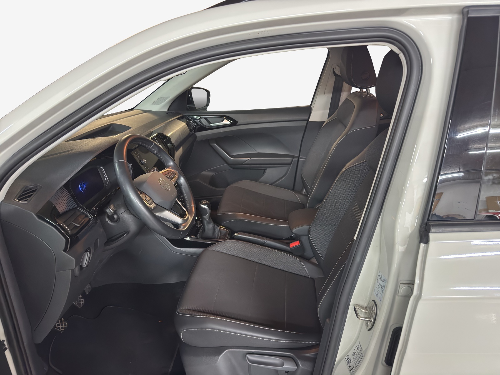 VW T-Cross 1.0 TSI Life Selection-image-7