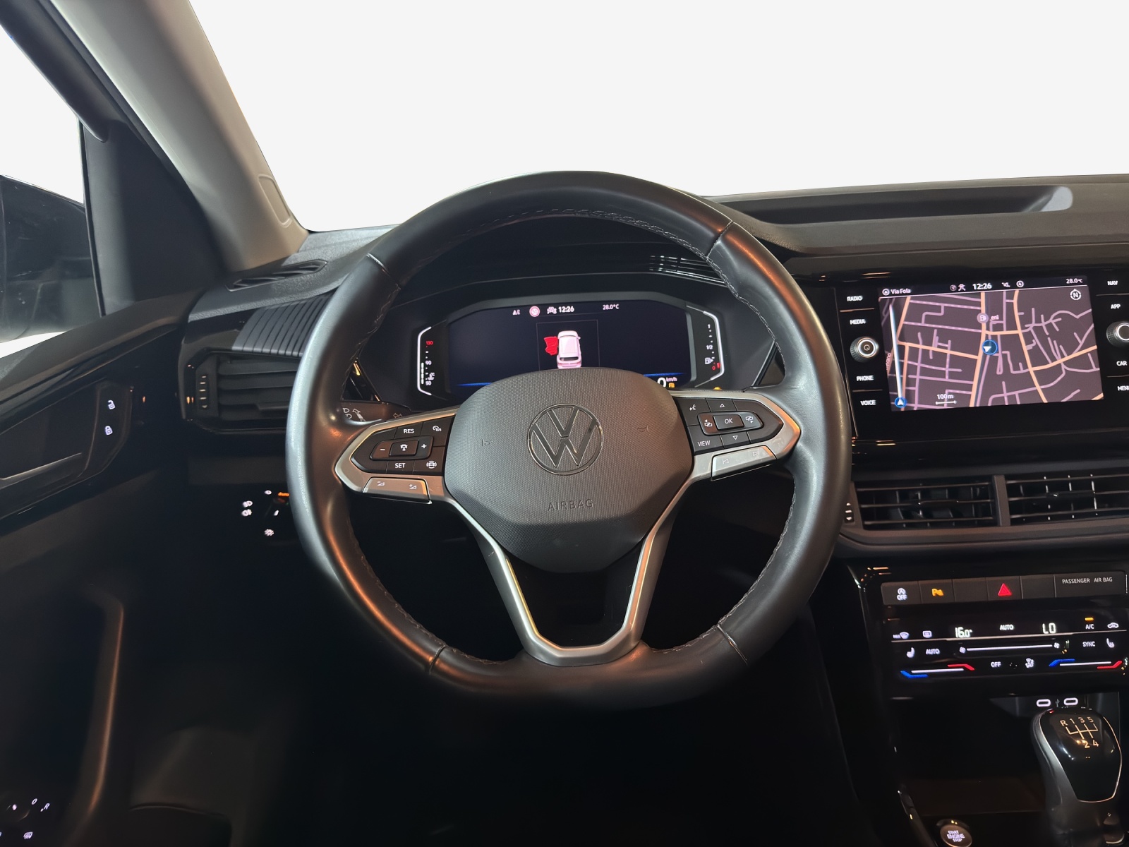 VW T-Cross 1.0 TSI Life Selection-image-9