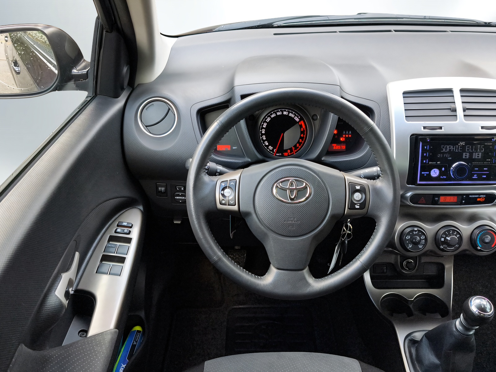 TOYOTA 1.4 D-4D Linea Luna 4WD-image-8